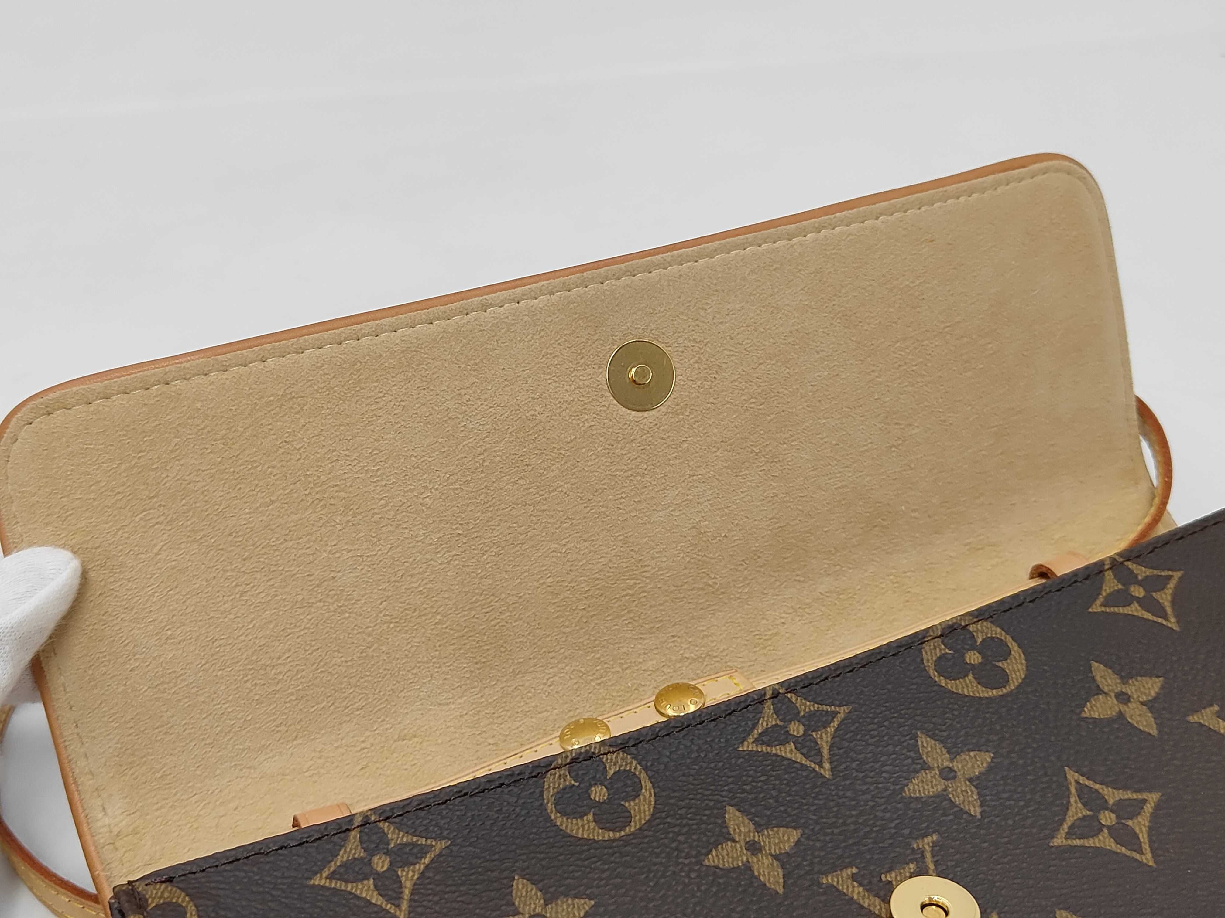 Monogram Louis Vuitton Pochette Twin GM Shoulder Bag Monogram M51852 Shoulder Bag — view 11