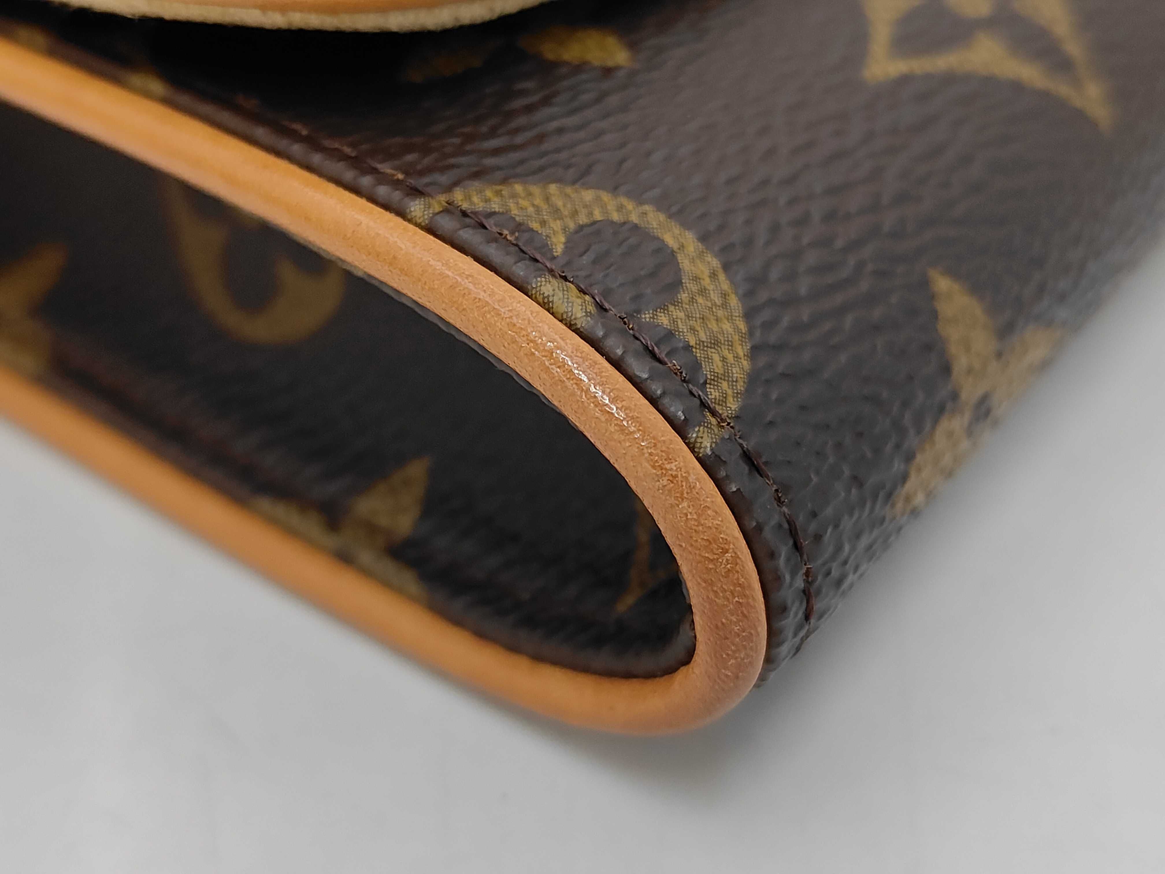 Monogram Louis Vuitton Pochette Twin GM Shoulder Bag Monogram M51852 Shoulder Bag — view 3