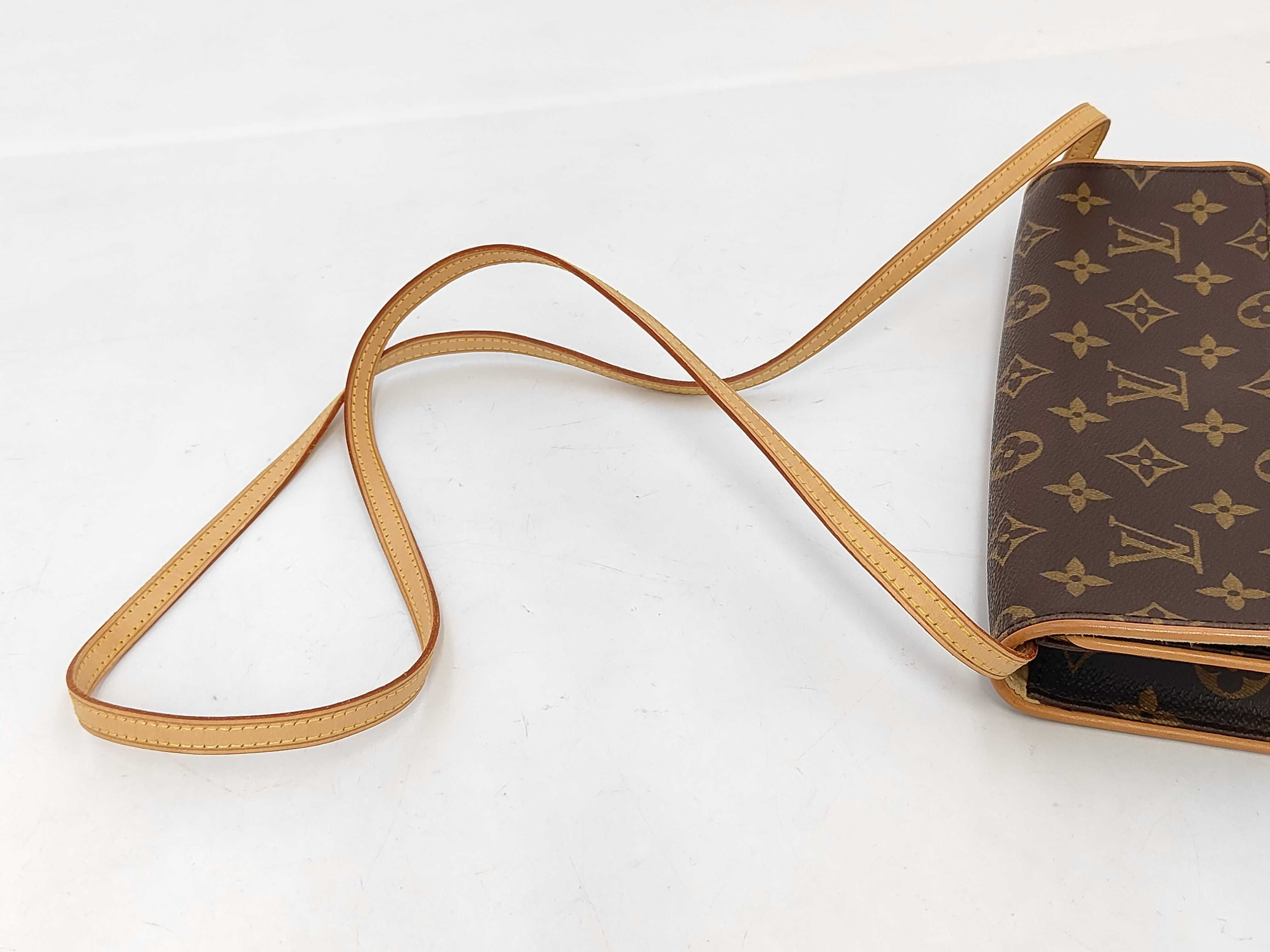 Monogram Louis Vuitton Pochette Twin GM Shoulder Bag Monogram M51852 Shoulder Bag — view 5