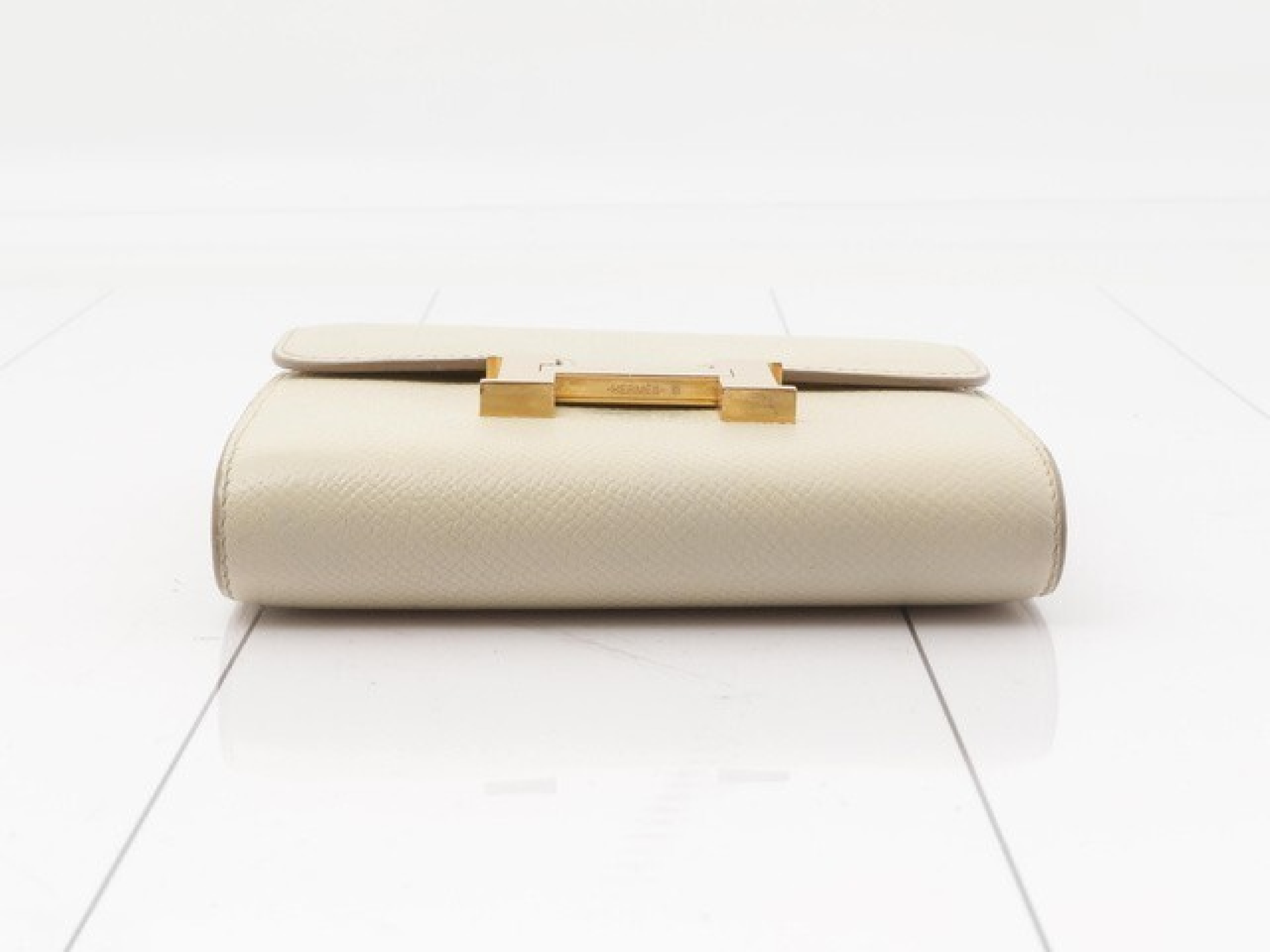 Constance Compact Epsom leather bag with C stamp, box and dust bag included. — view 4
