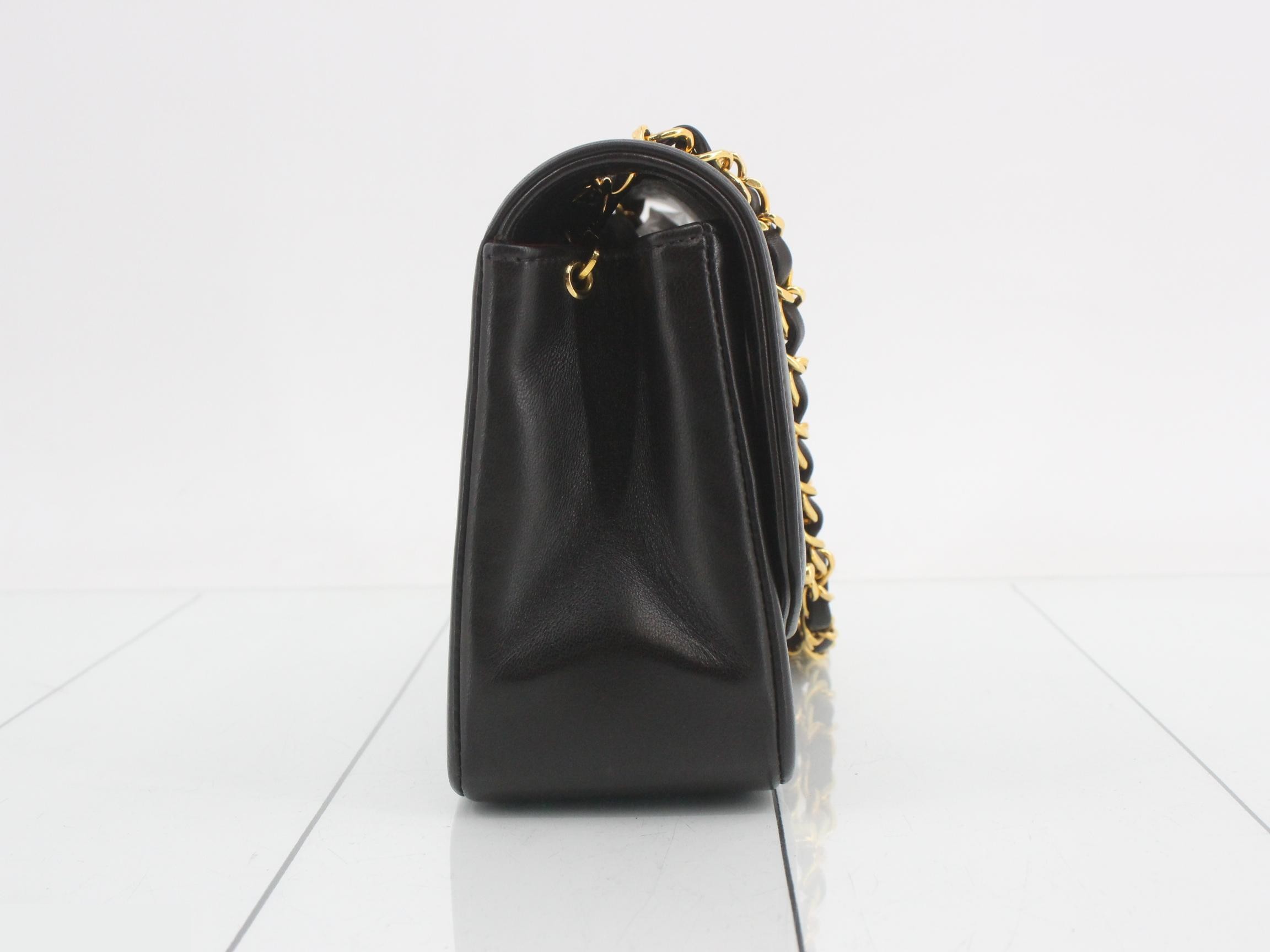 Matelassé Diana 22 Chain Shoulder Bag, Lambskin, Black, Series 2, W22cm — view 4