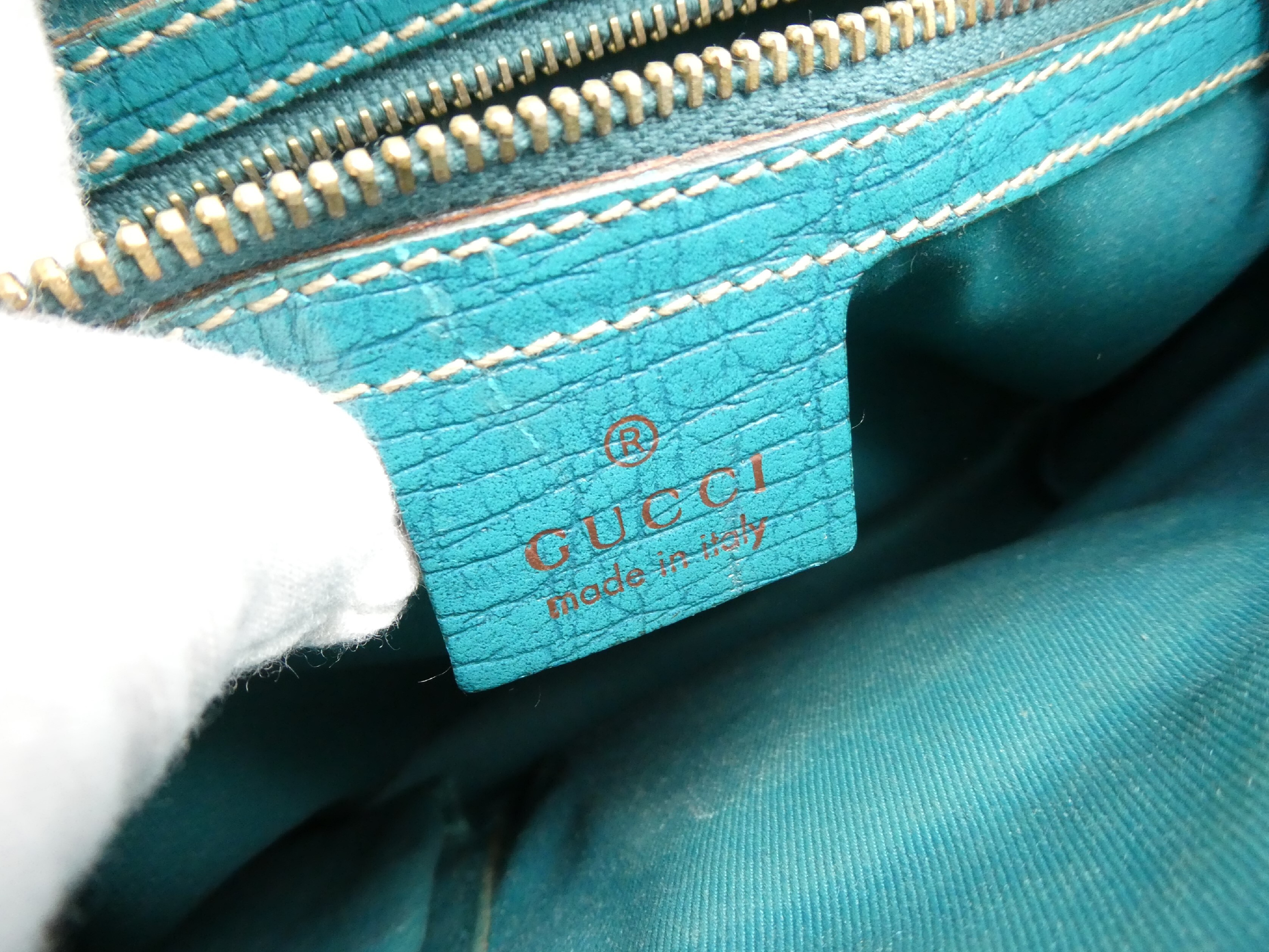 GG Canvas Horsebit Hardware Shoulder Bag — view 8