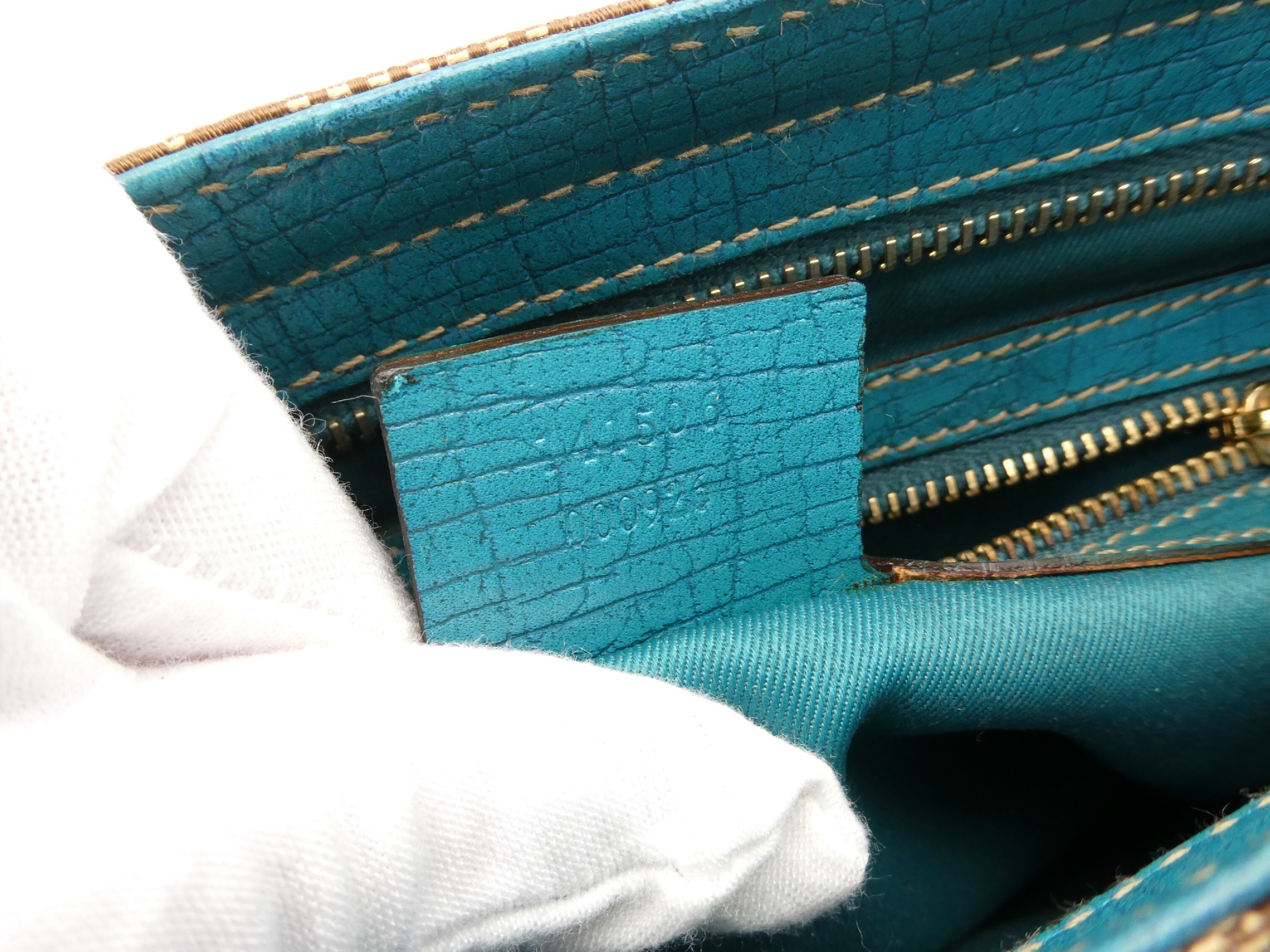 GG Canvas Horsebit Hardware Shoulder Bag — view 9