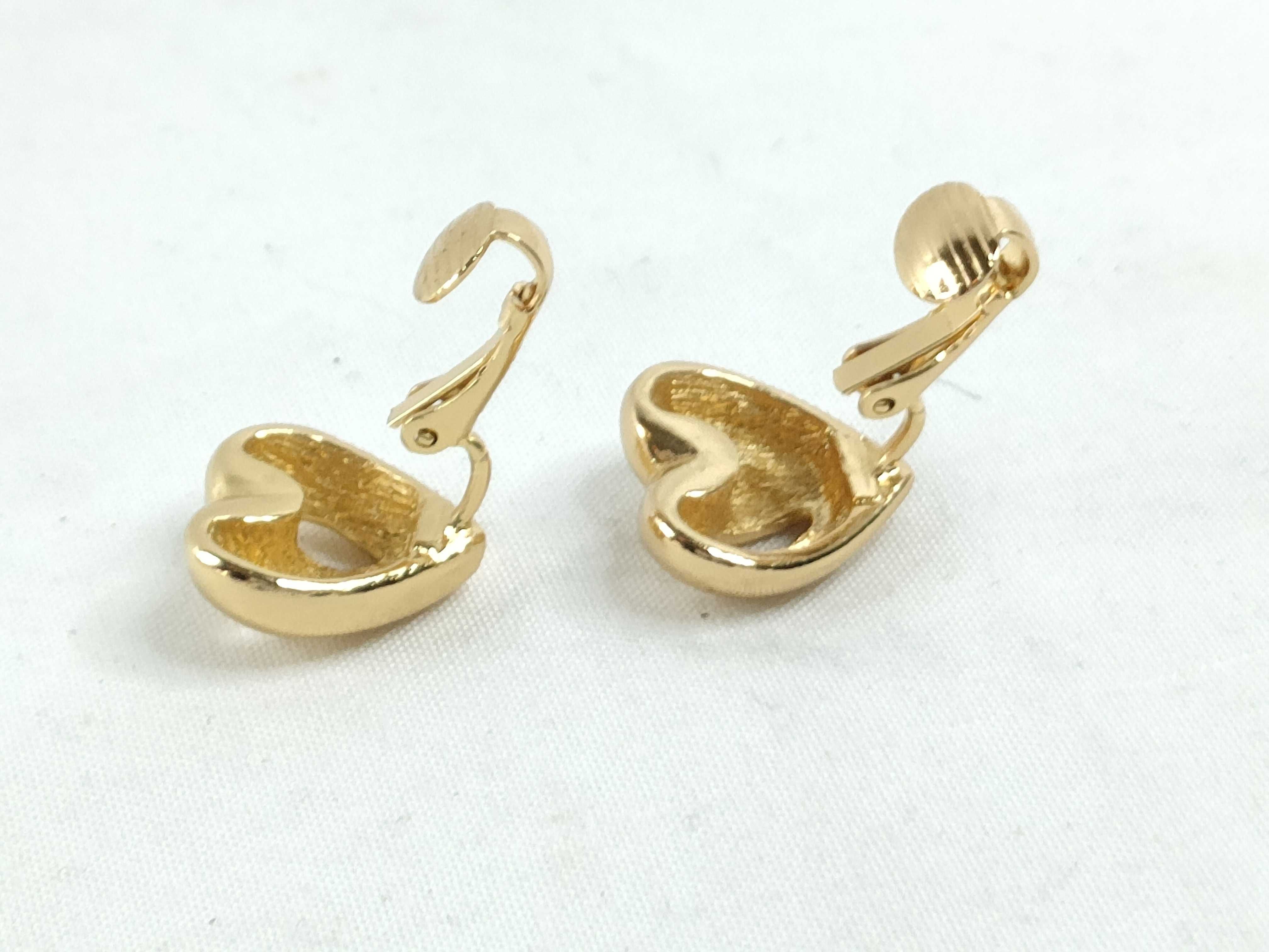earrings — view 3