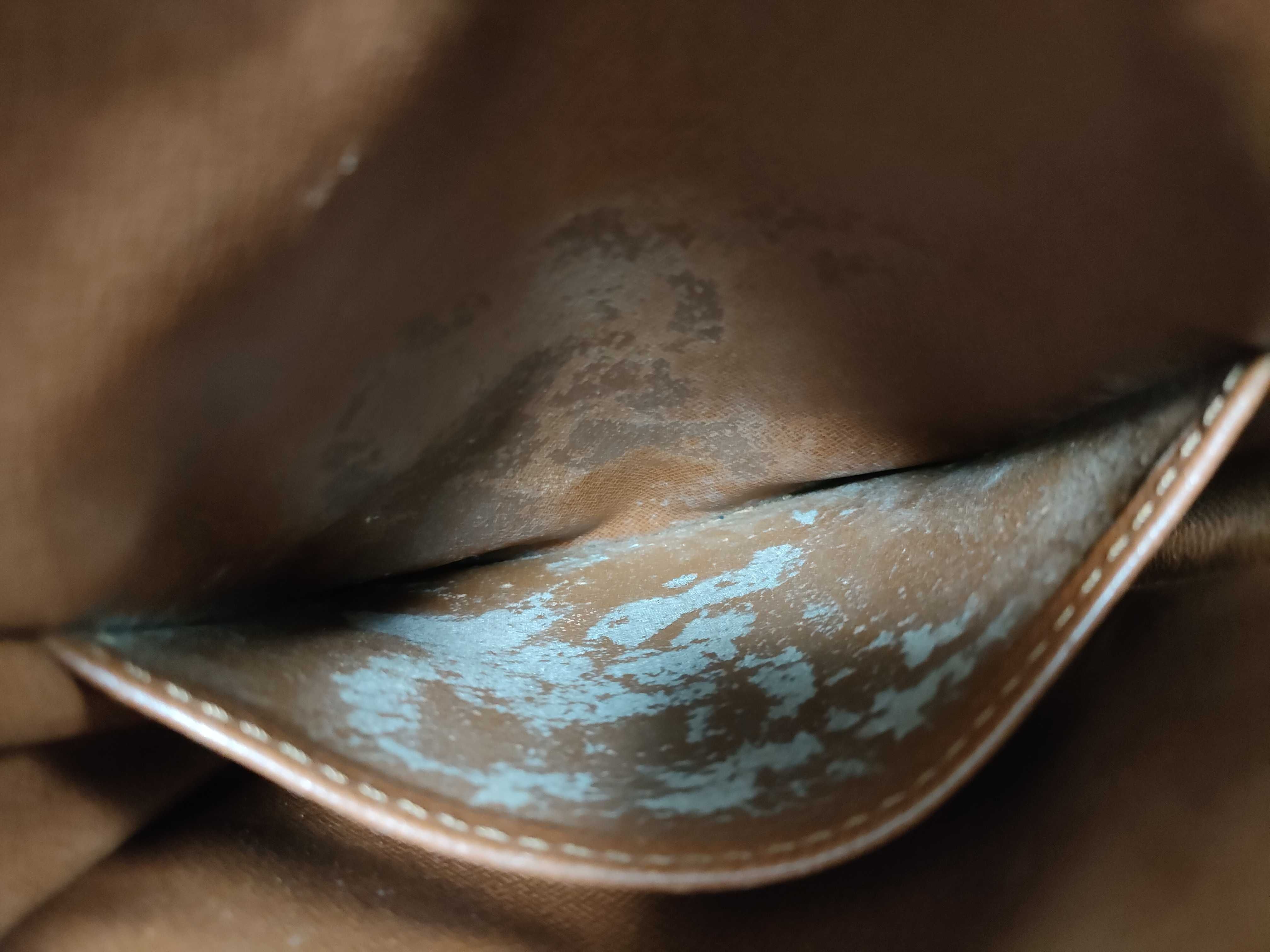 Monogram Louis Vuitton Shoulder Bag — view 11