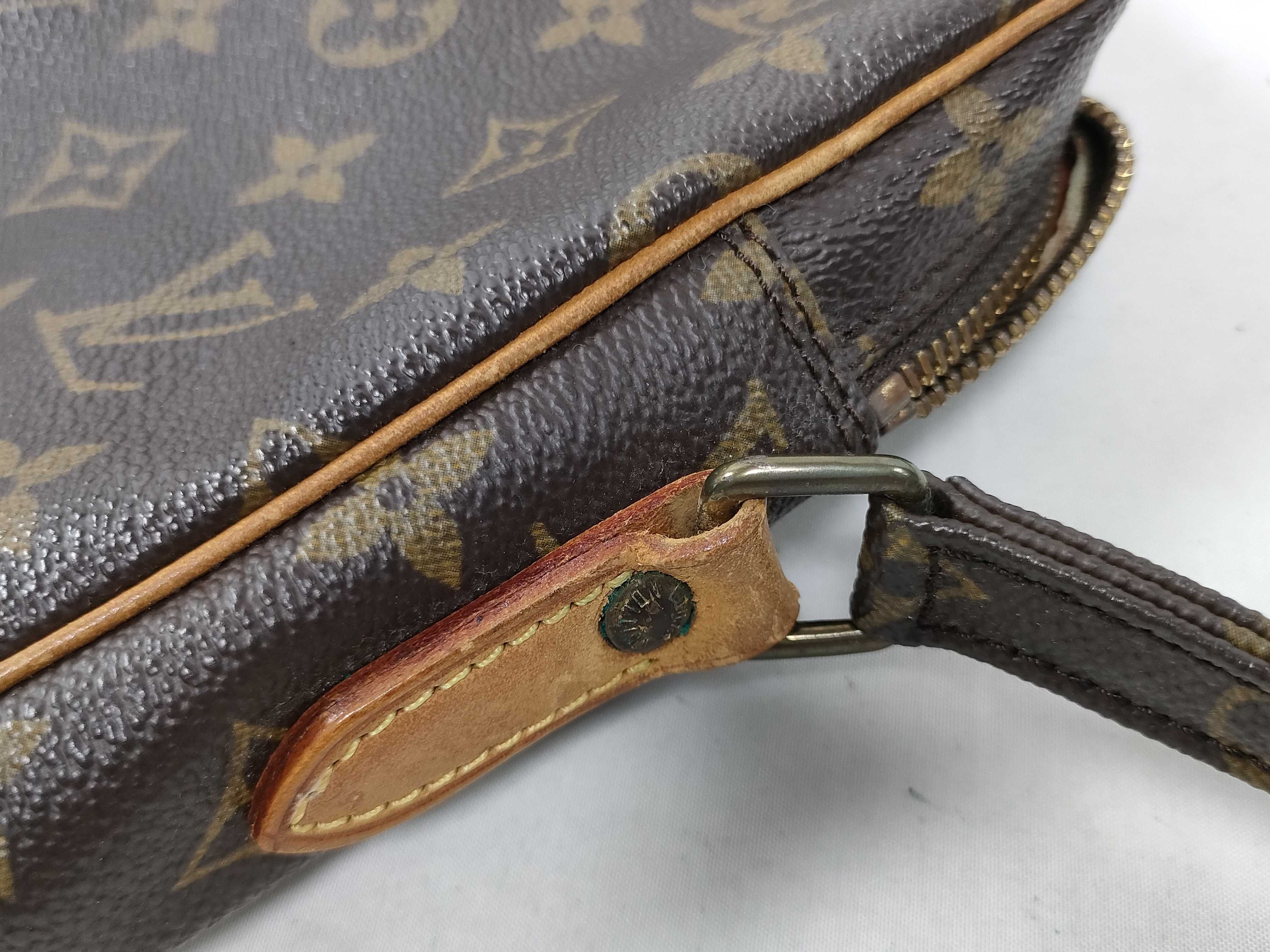 Monogram Louis Vuitton Shoulder Bag — view 4