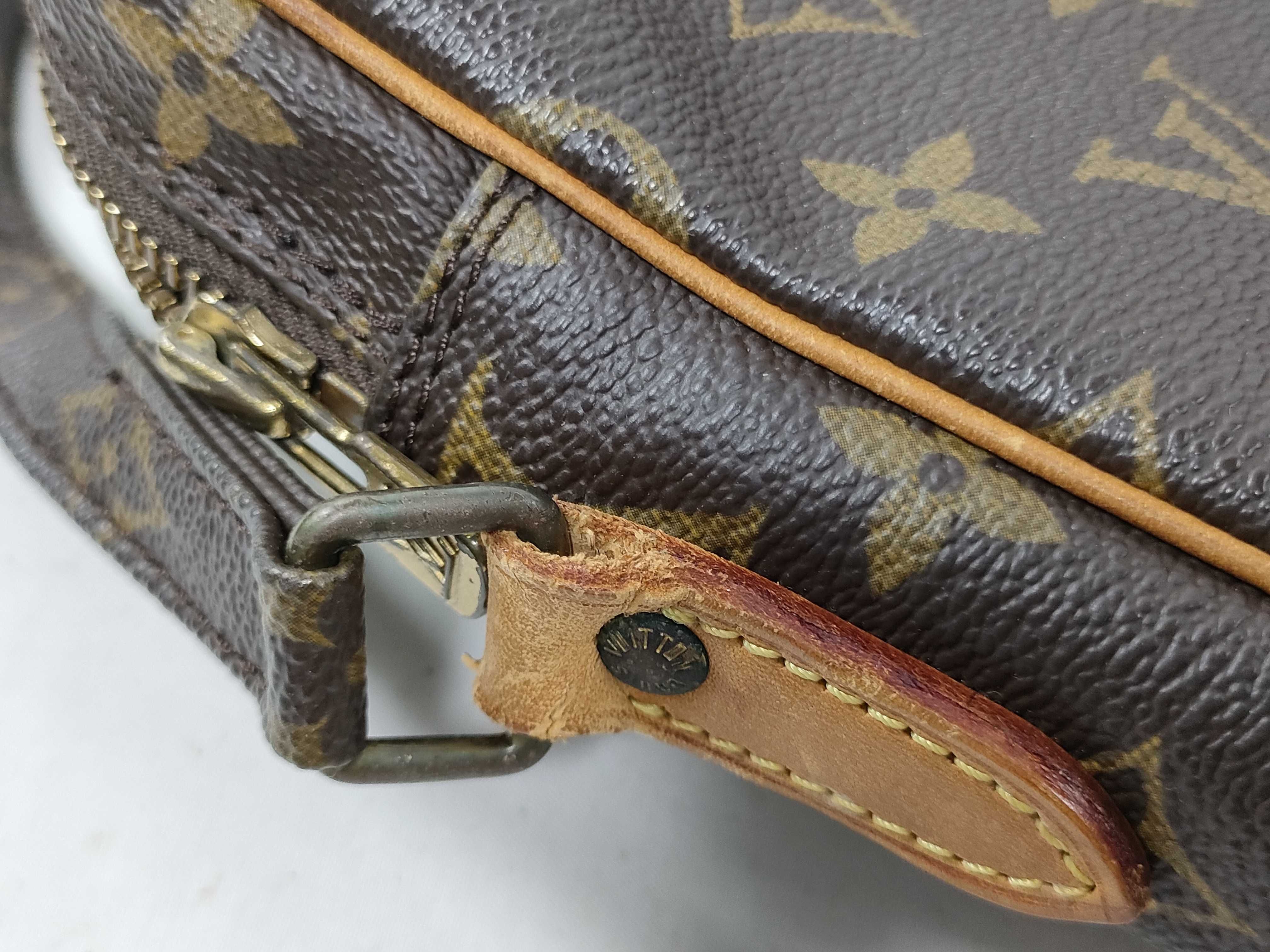 Monogram Louis Vuitton Shoulder Bag — view 8