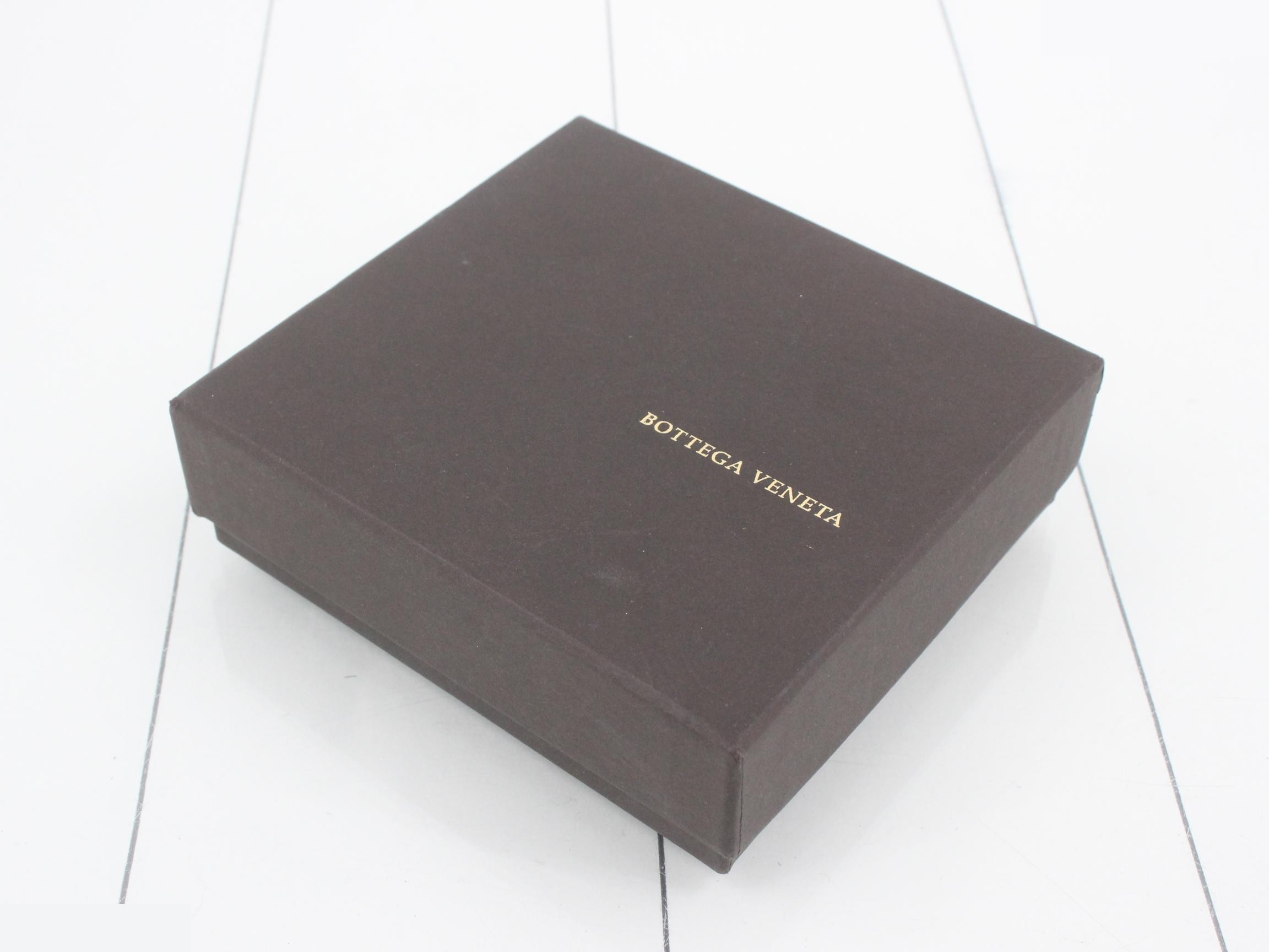 Intrecciato (bags) and wallets — view 5