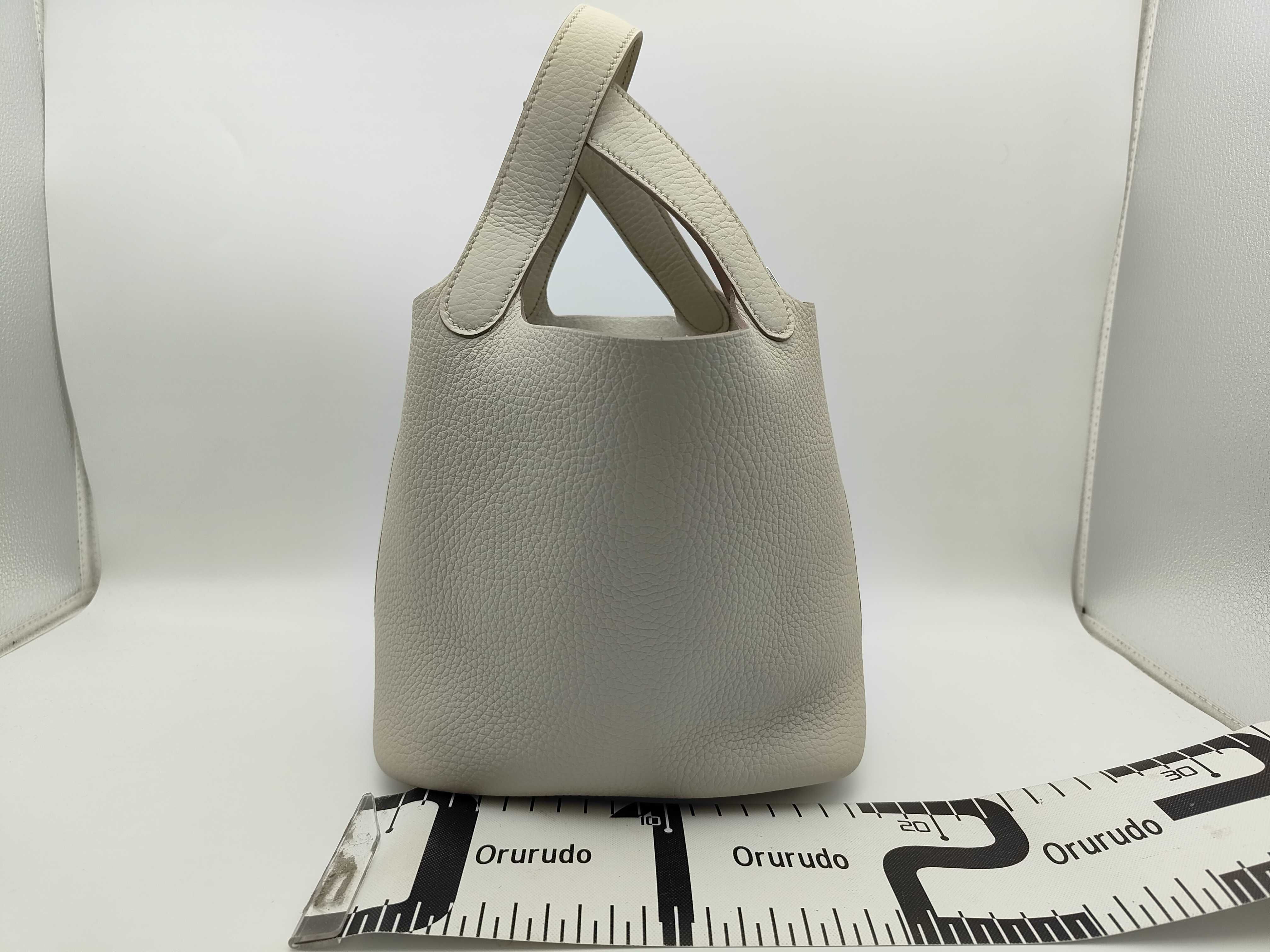 Picotin Lock 18 PM Taurillon Clemence Leather Beton K: 2025 Handbag — view 2