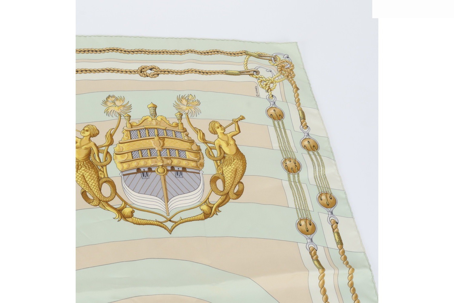 Carre 90 CHATEAUX D'ARRIERE Stern Ornament Castle at the Stern Scarf — view 3