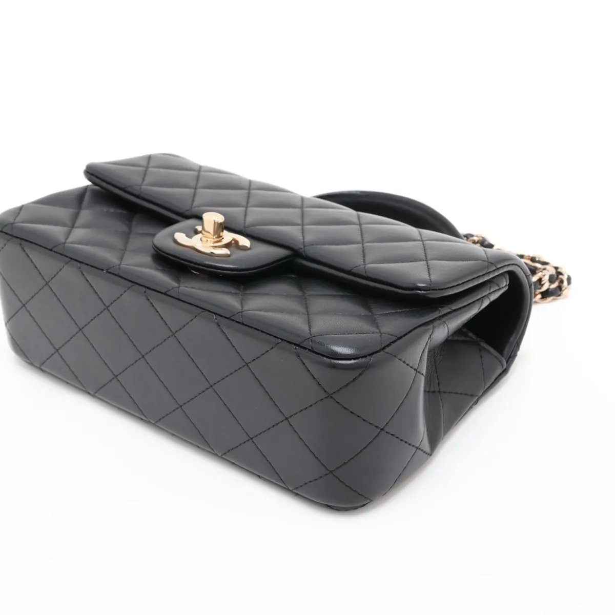 [Individually packaged] Chanel Matelassé Lambskin 2-Way Handbag, Top Handle, Black, Gold Hardware, E4K78551, Random Plate — view 3