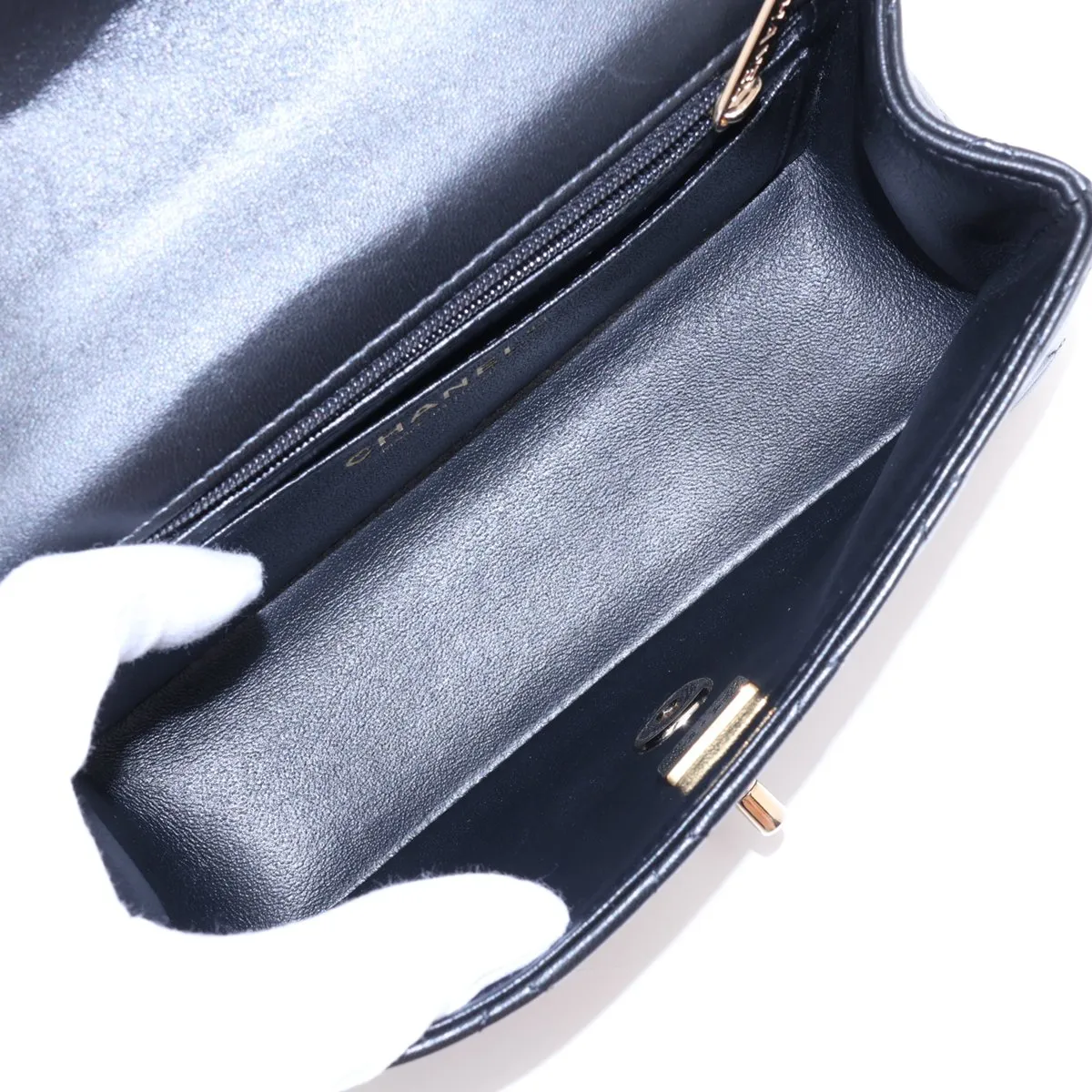 [Individually packaged] Chanel Matelassé Lambskin 2-Way Handbag, Top Handle, Black, Gold Hardware, E4K78551, Random Plate — view 8