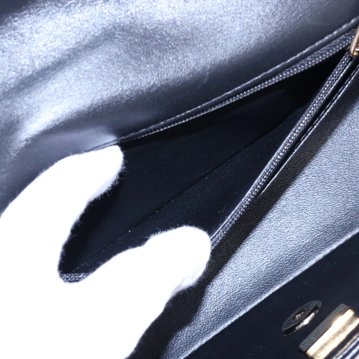 [Individually packaged] Chanel Matelassé Lambskin 2-Way Handbag, Top Handle, Black, Gold Hardware, E4K78551, Random Plate — view 9
