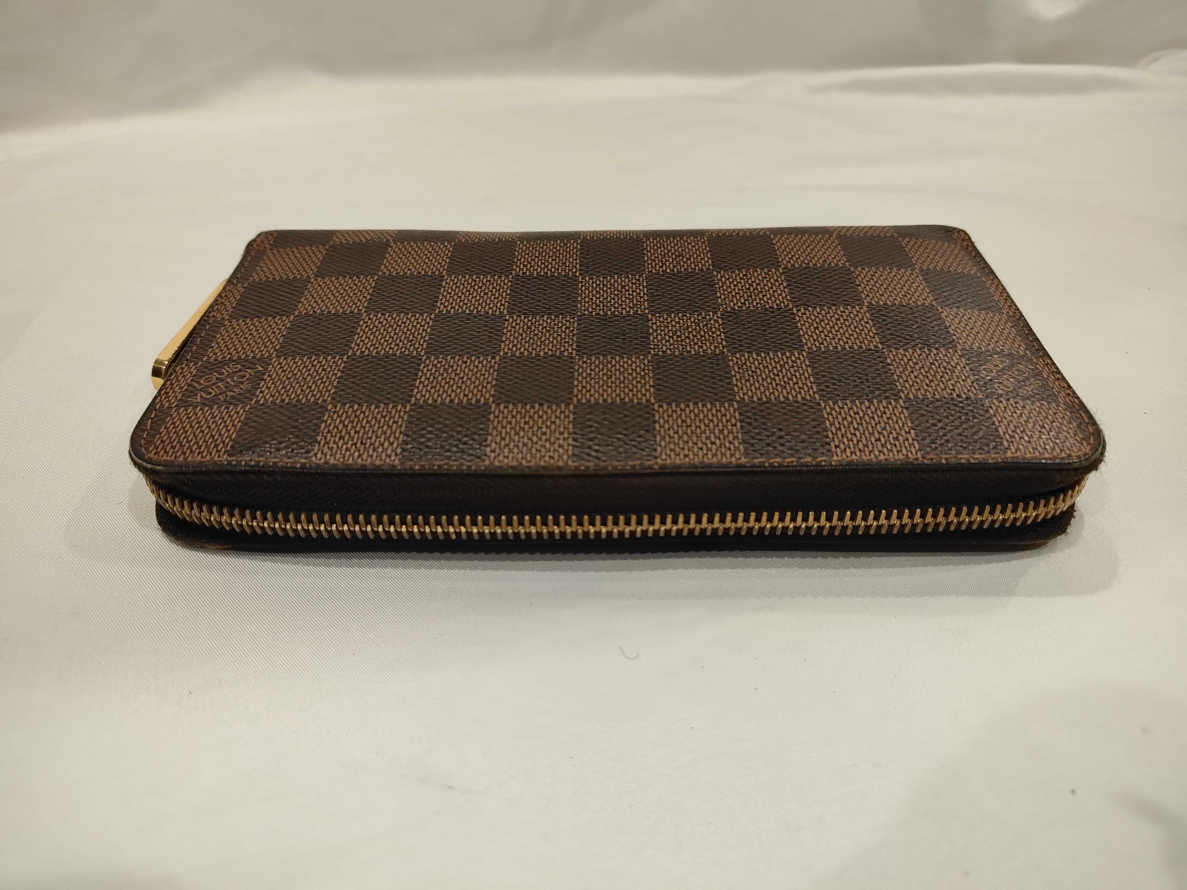 Damier Zippy Wallet Billfold — view 5