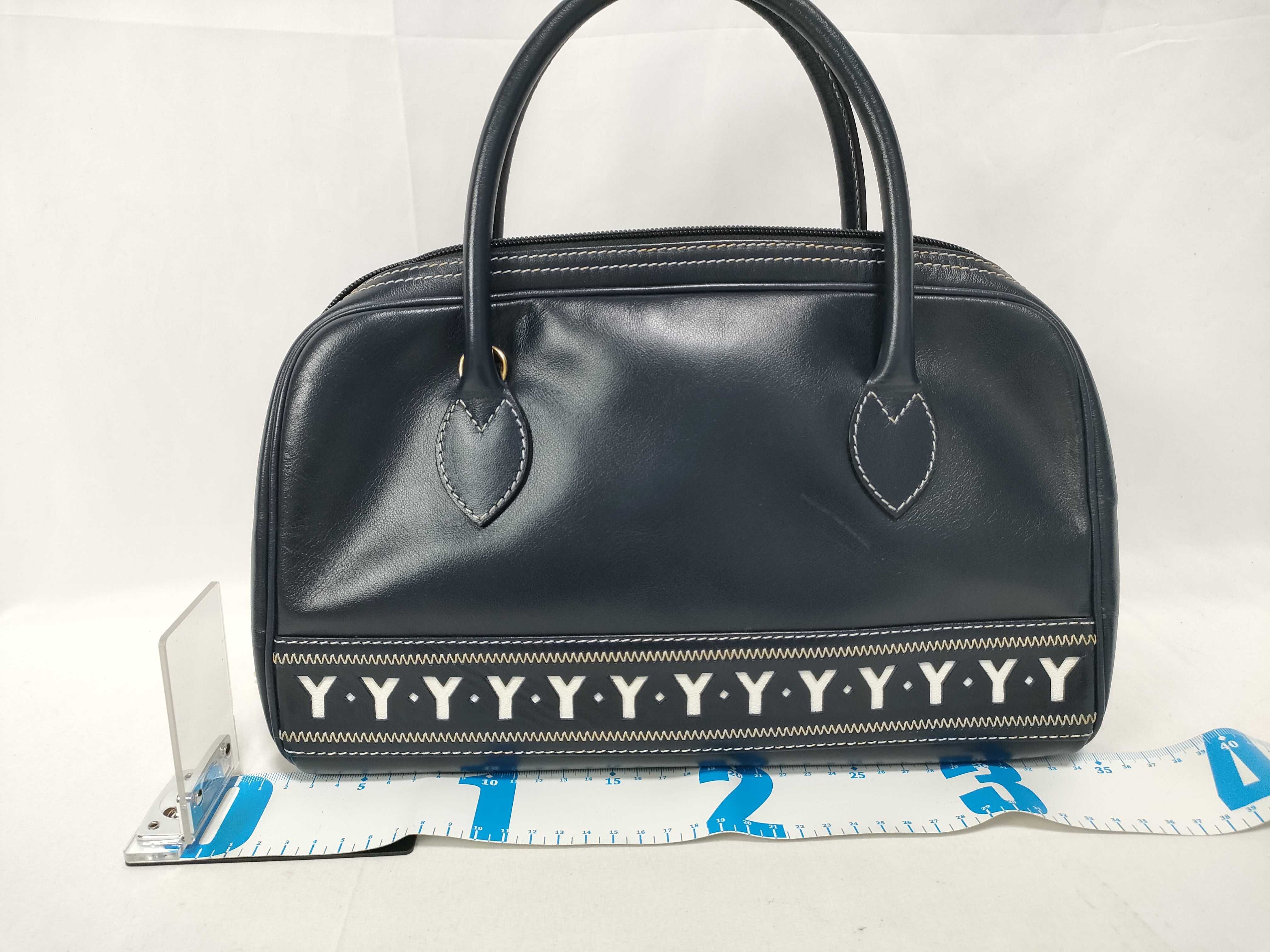 Handbag — view 2
