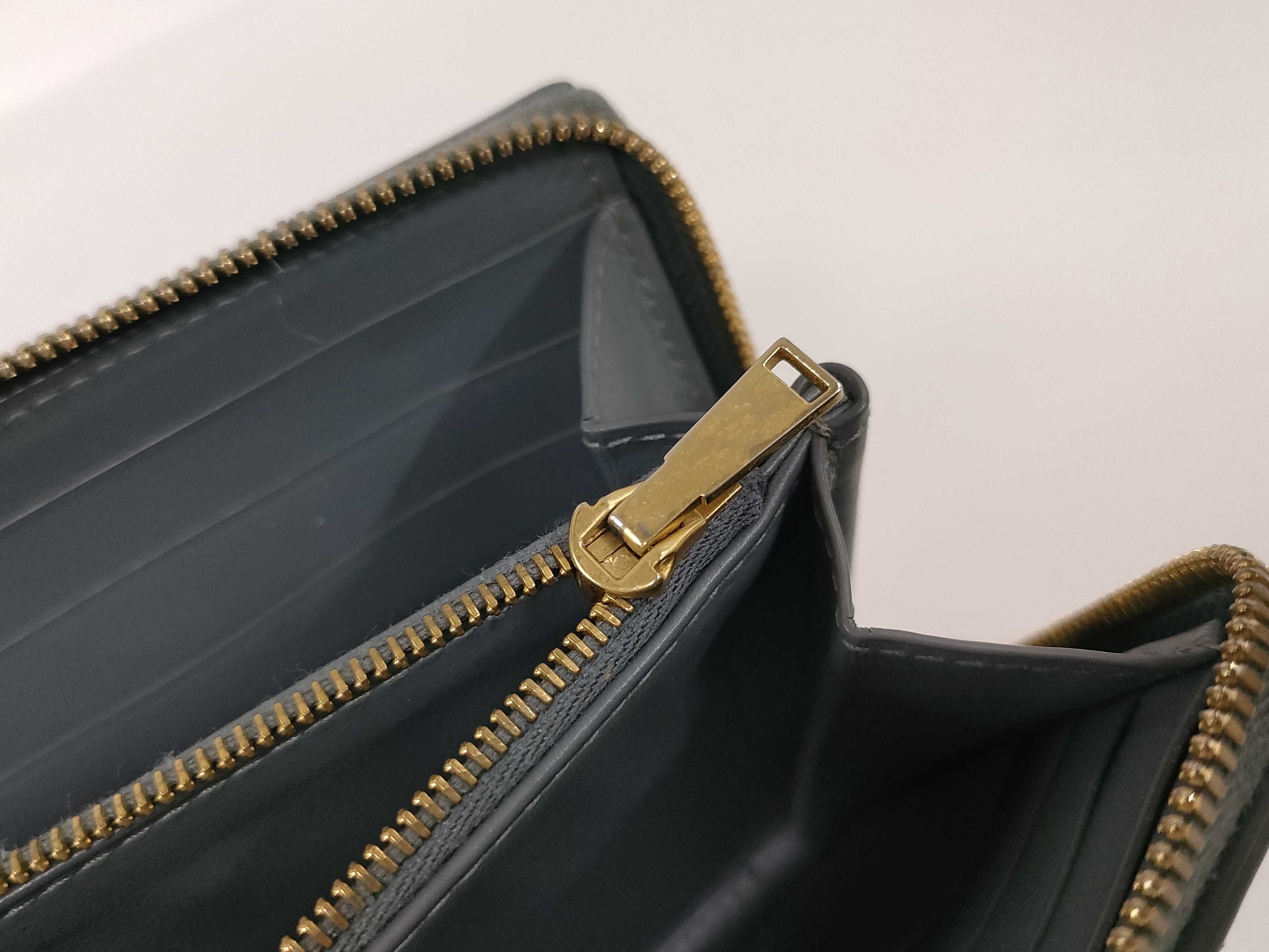 Cassette Zip Around Wallet, Gray Leather Wallet — view 11