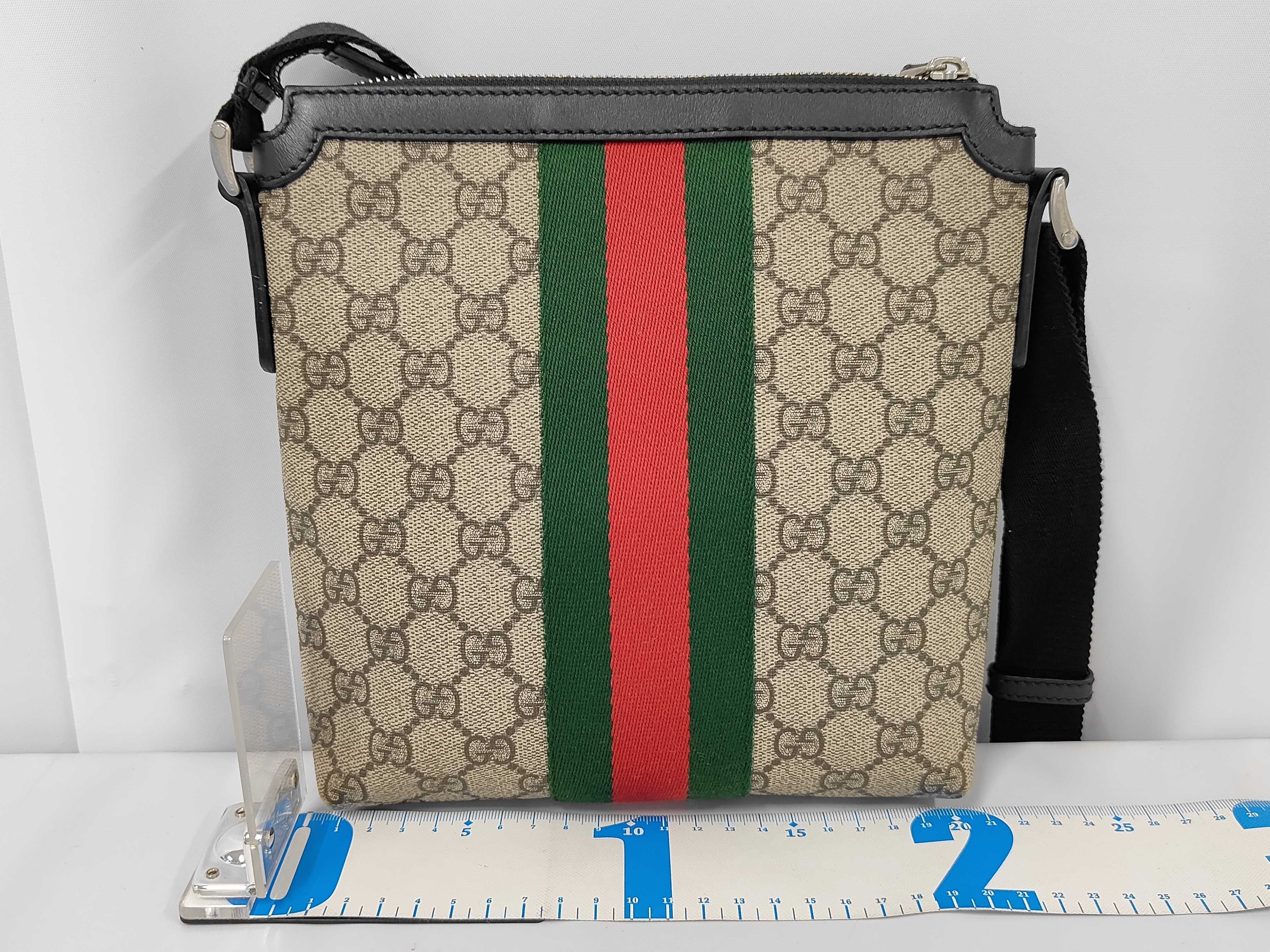GG Supreme Sherry Shoulder Bag — view 2