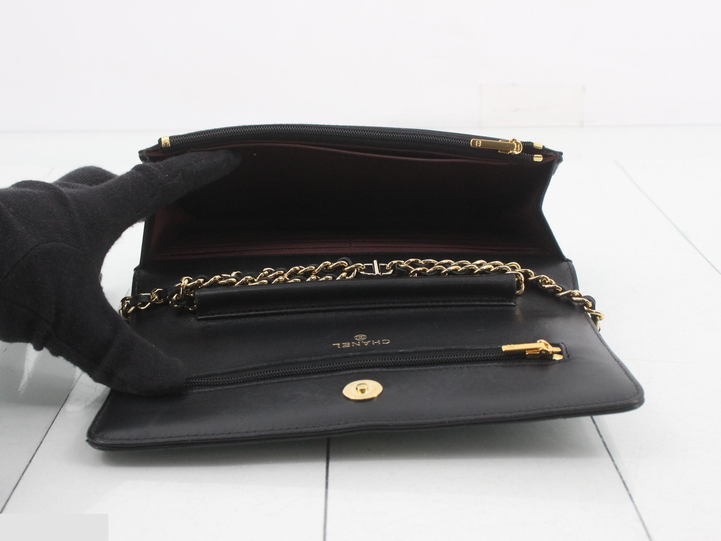 Matelassé Lambskin Wallet Shoulder Bag, Black — view 4