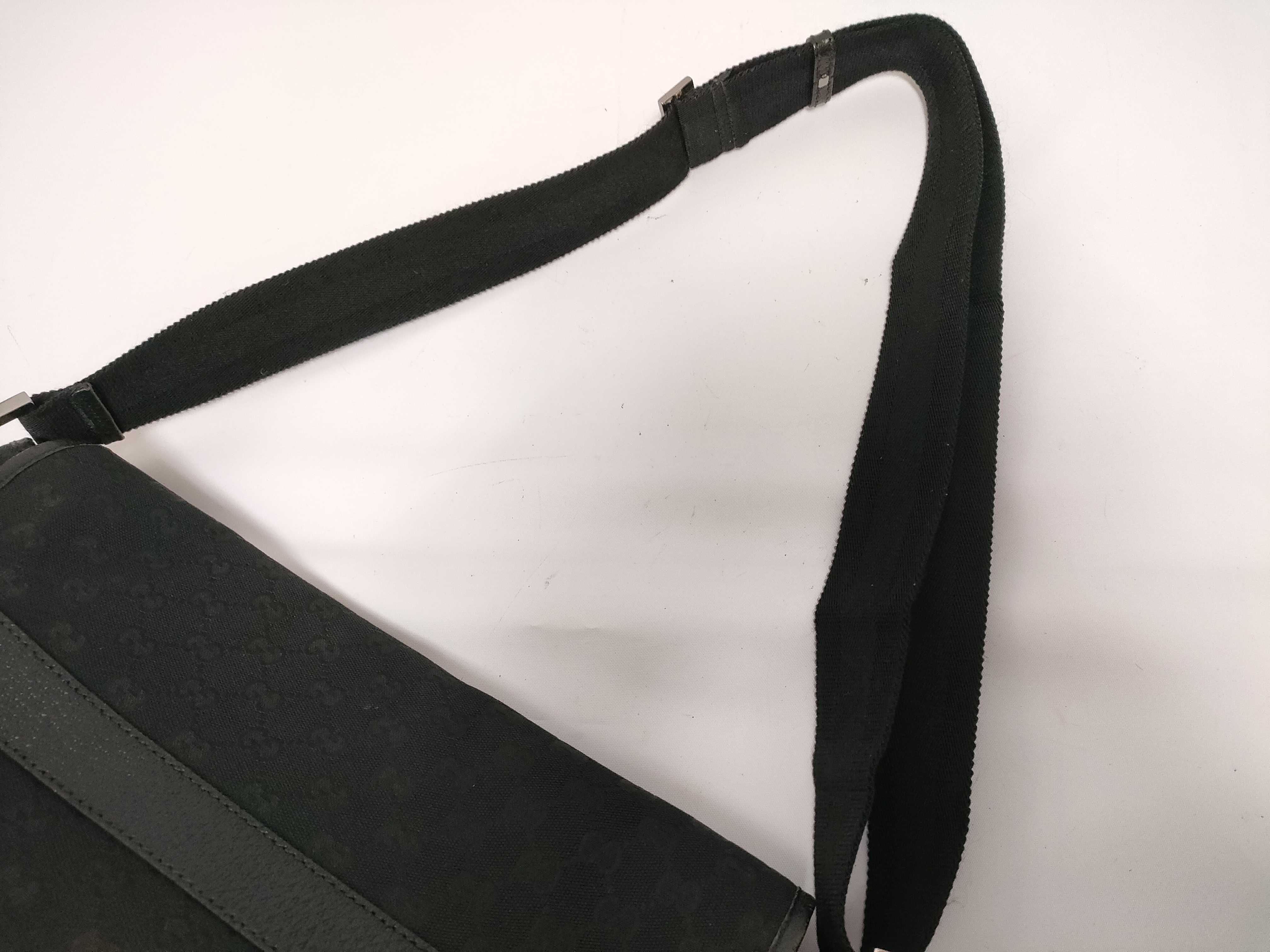 GG Canvas Shoulder Bag — view 5
