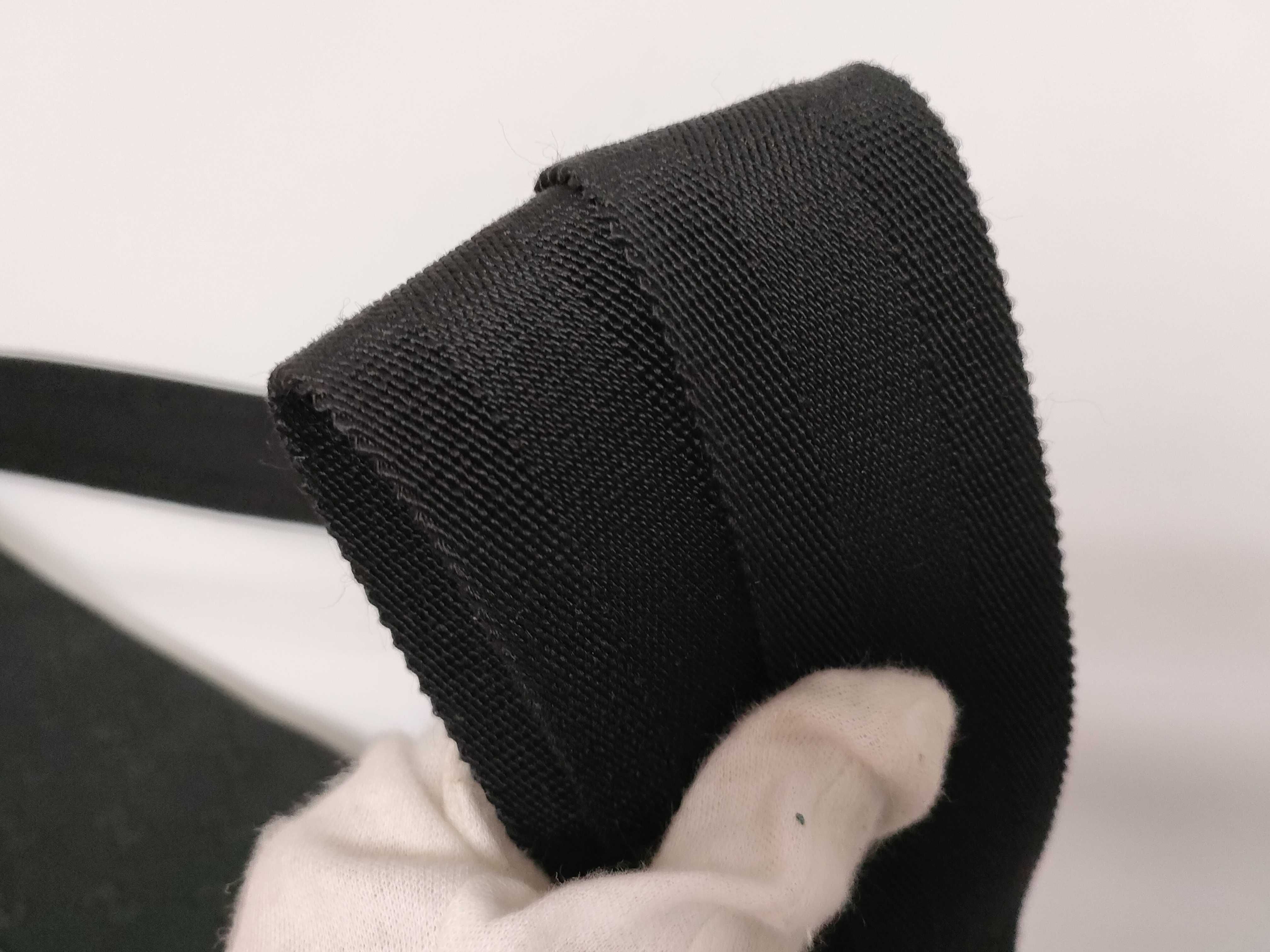GG Canvas Shoulder Bag — view 6