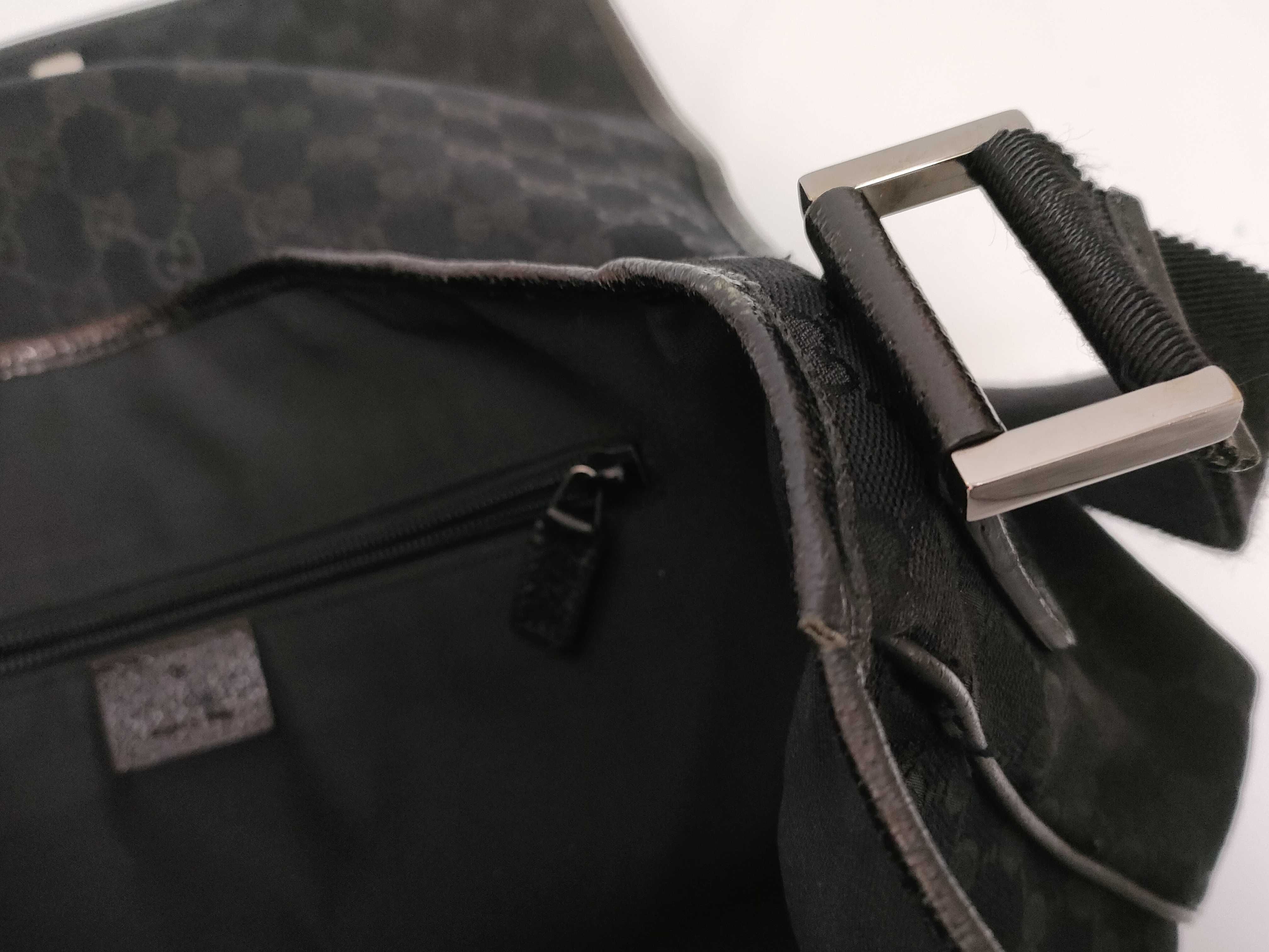 GG Canvas Shoulder Bag — view 9