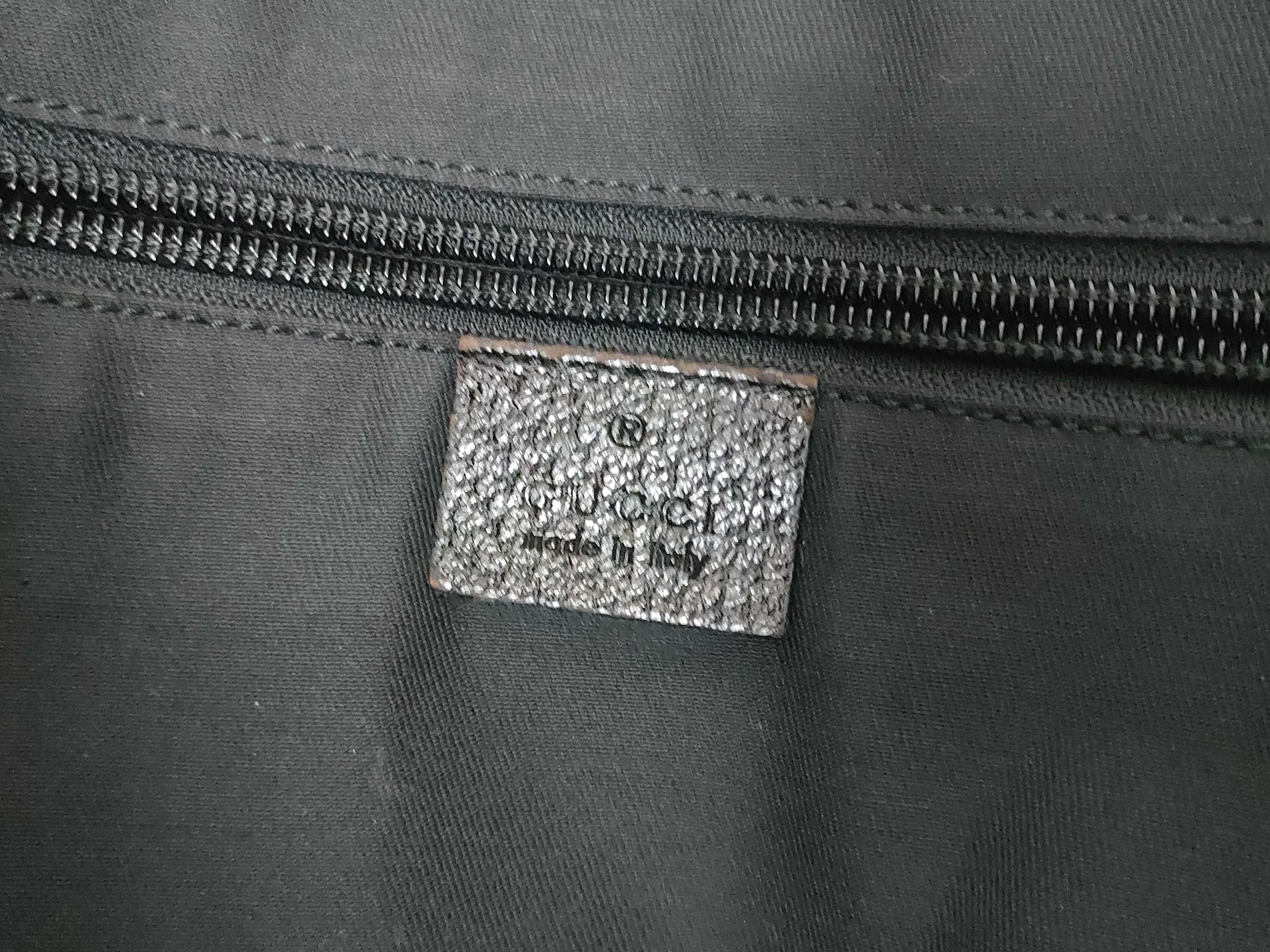 GG Canvas Shoulder Bag — view 10