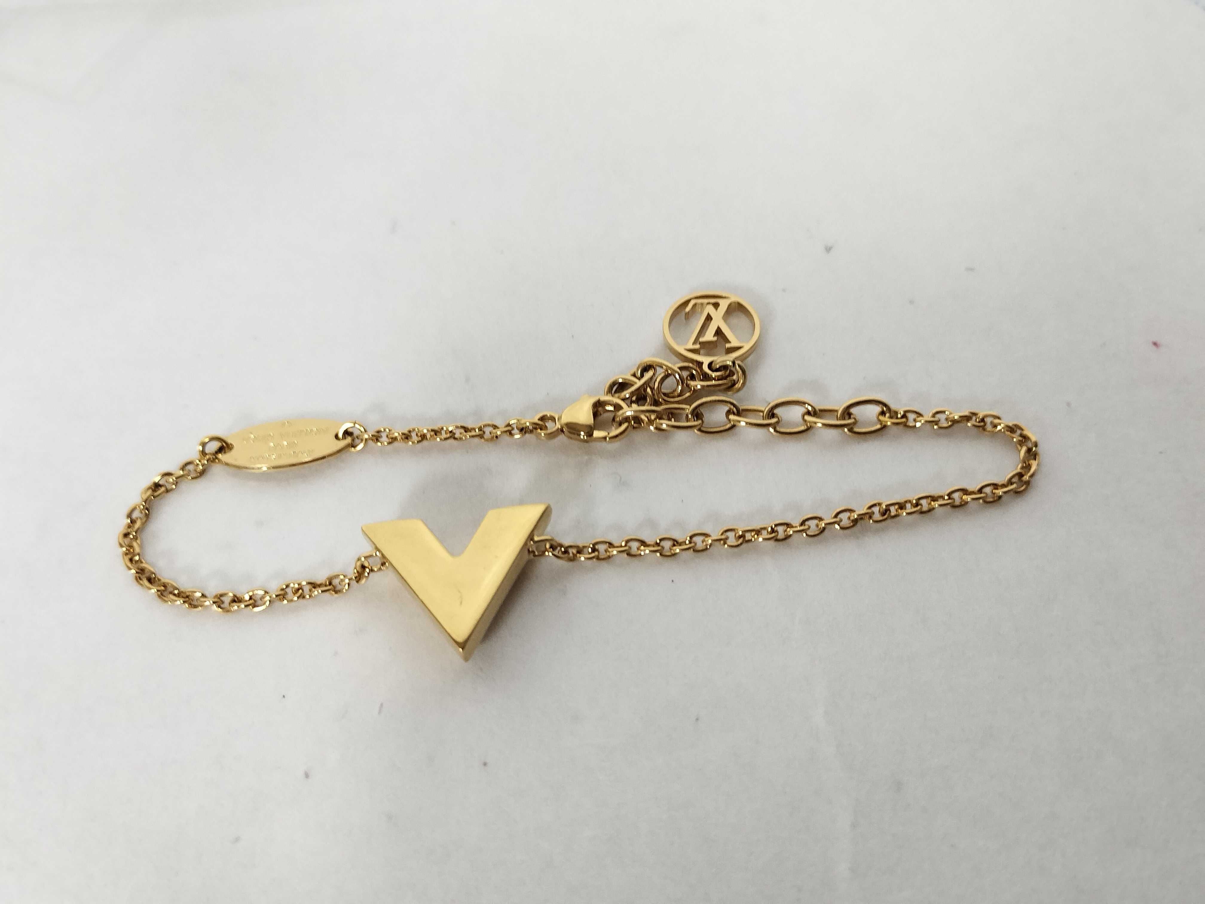 Essential V Bracelet M61084 OB0270 Bracelet/Bangle — view 2