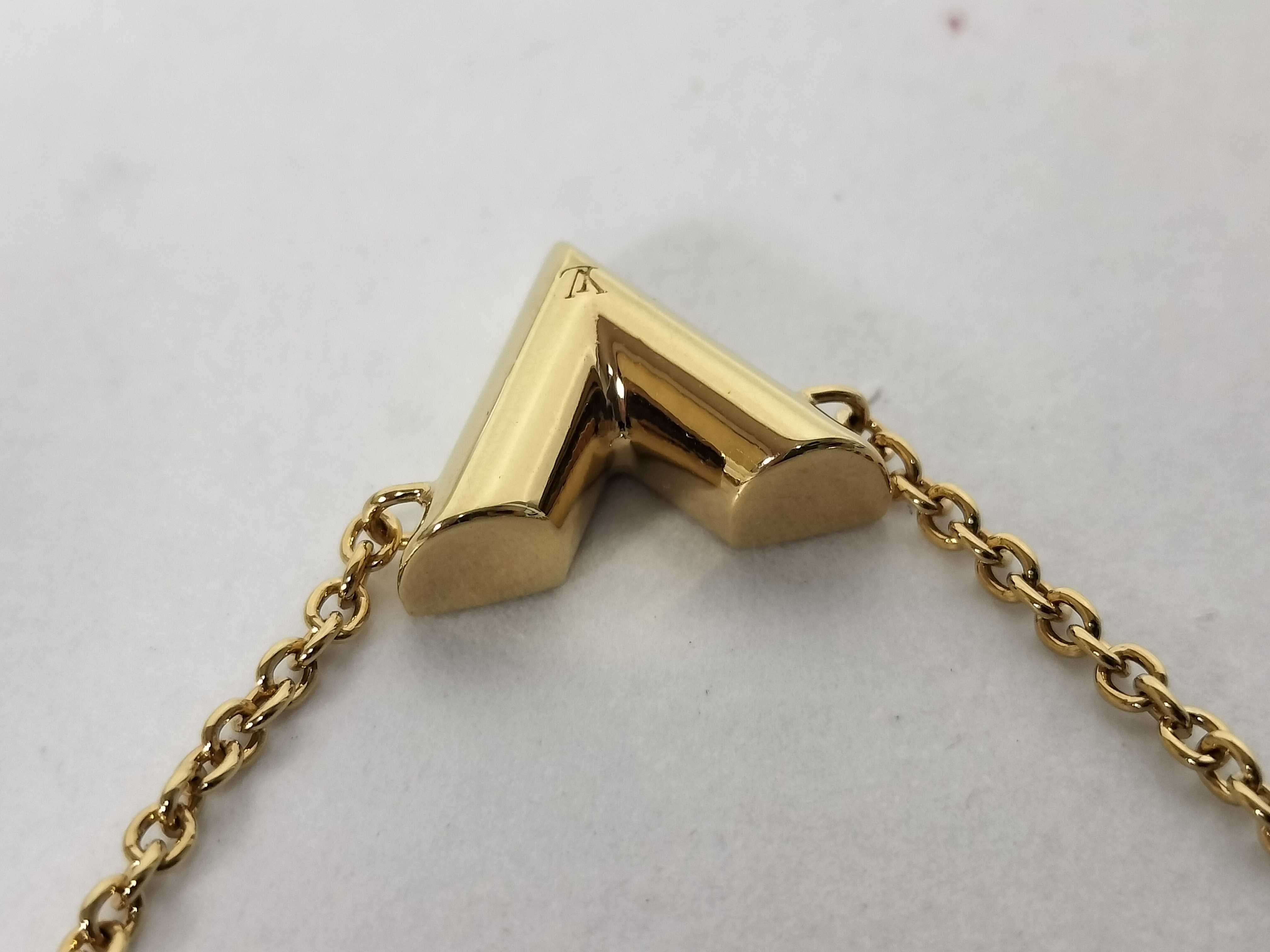Essential V Bracelet M61084 OB0270 Bracelet/Bangle — view 7