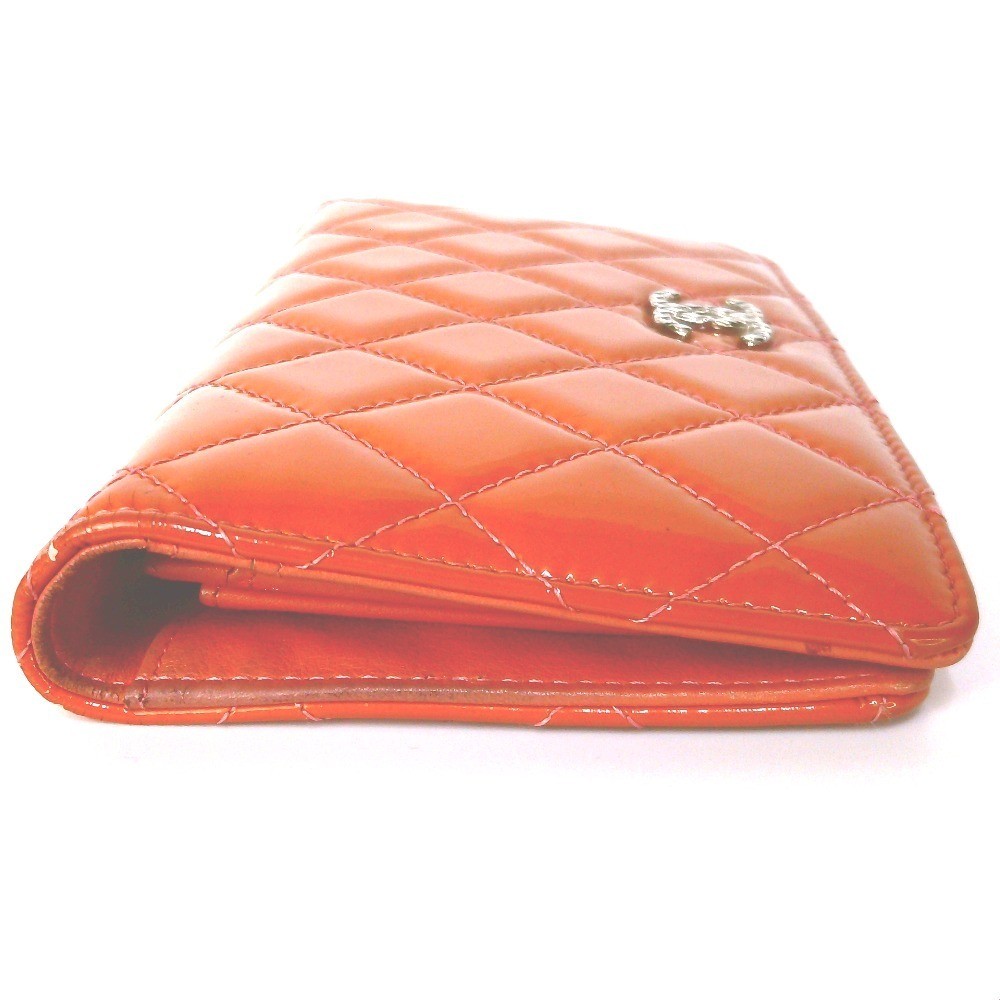 Matelassé (bags) and wallets — view 5