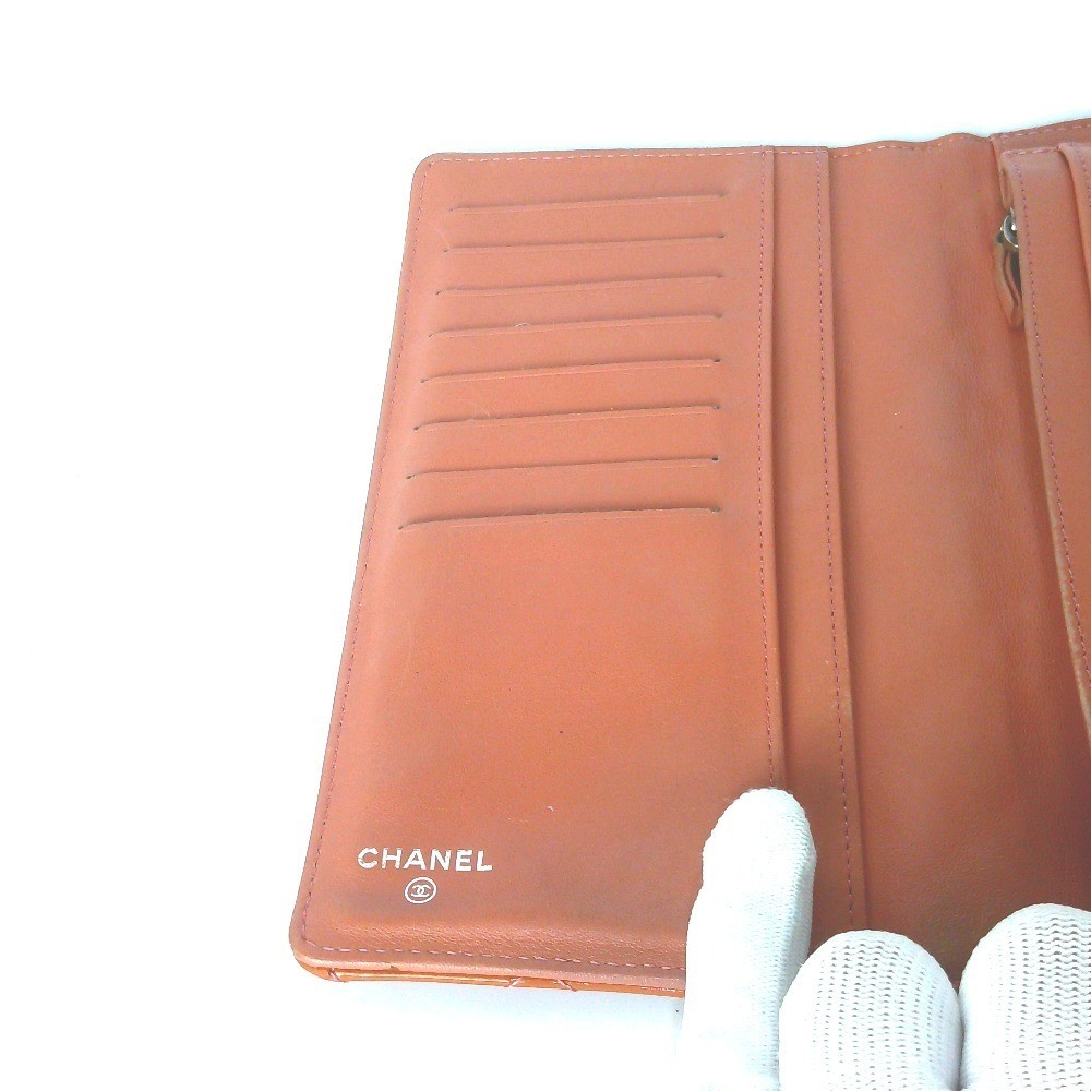 Matelassé (bags) and wallets — view 8