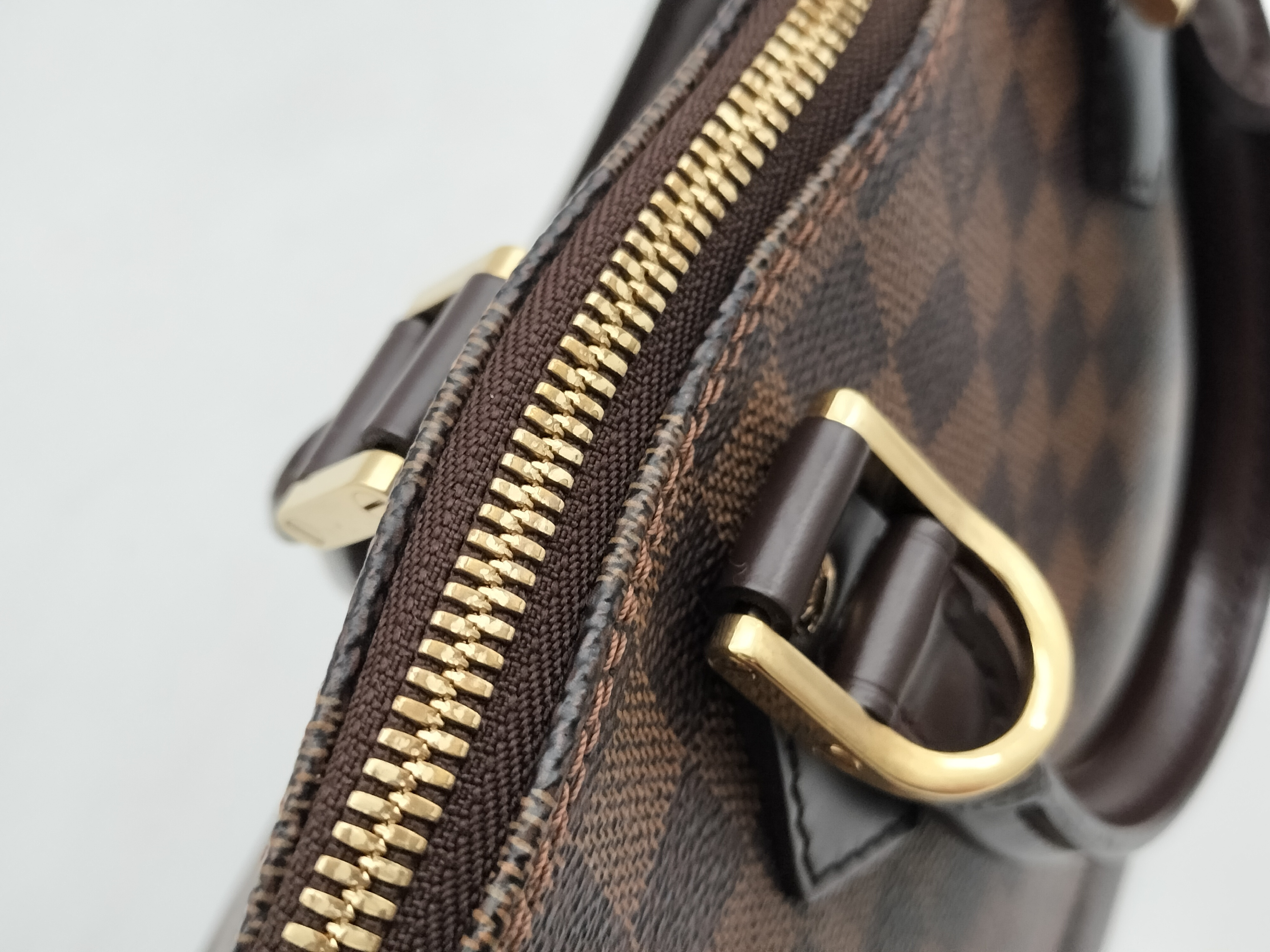 Damier Alma N51131 Handbag — view 11