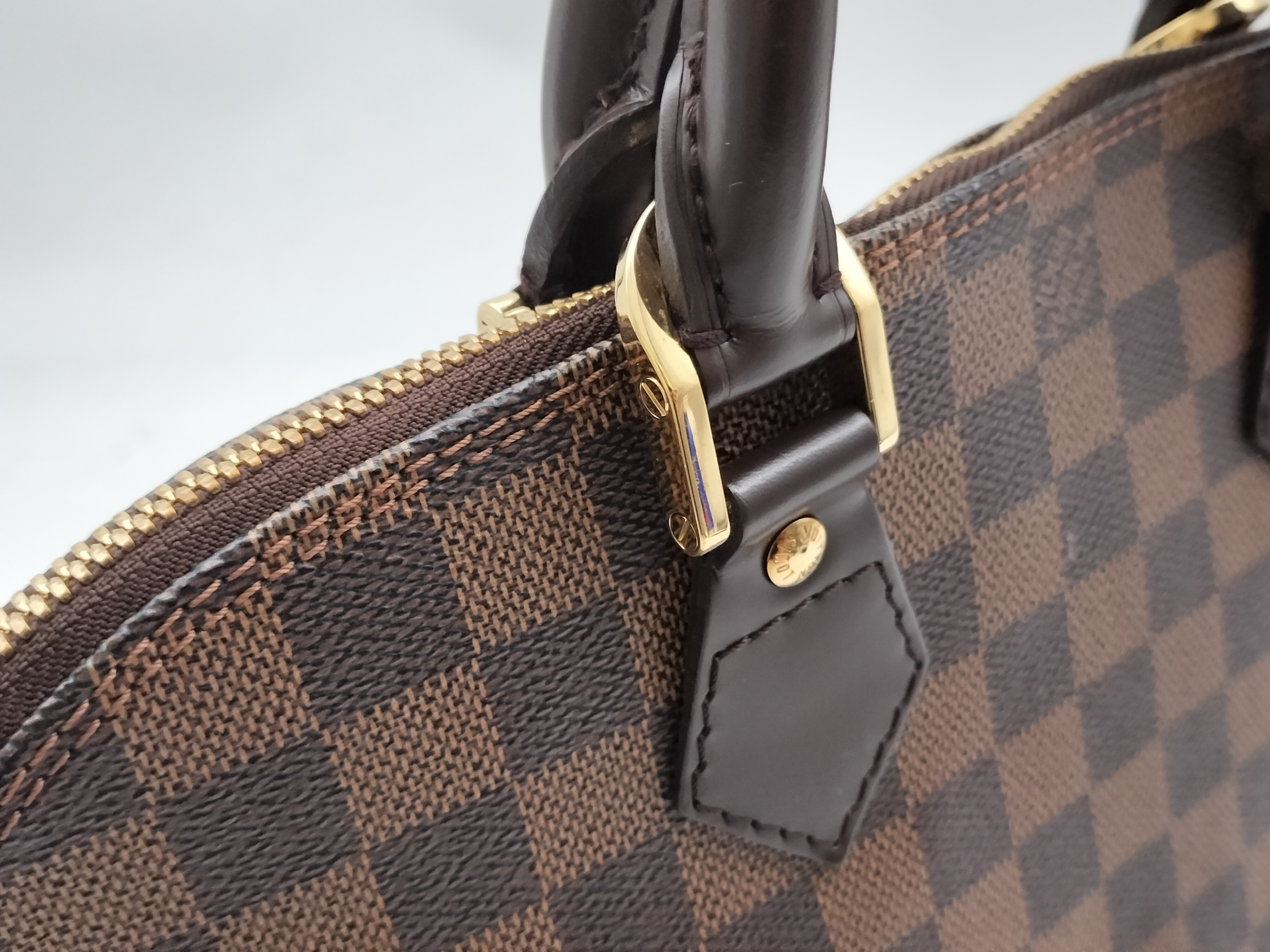Damier Alma N51131 Handbag — view 7