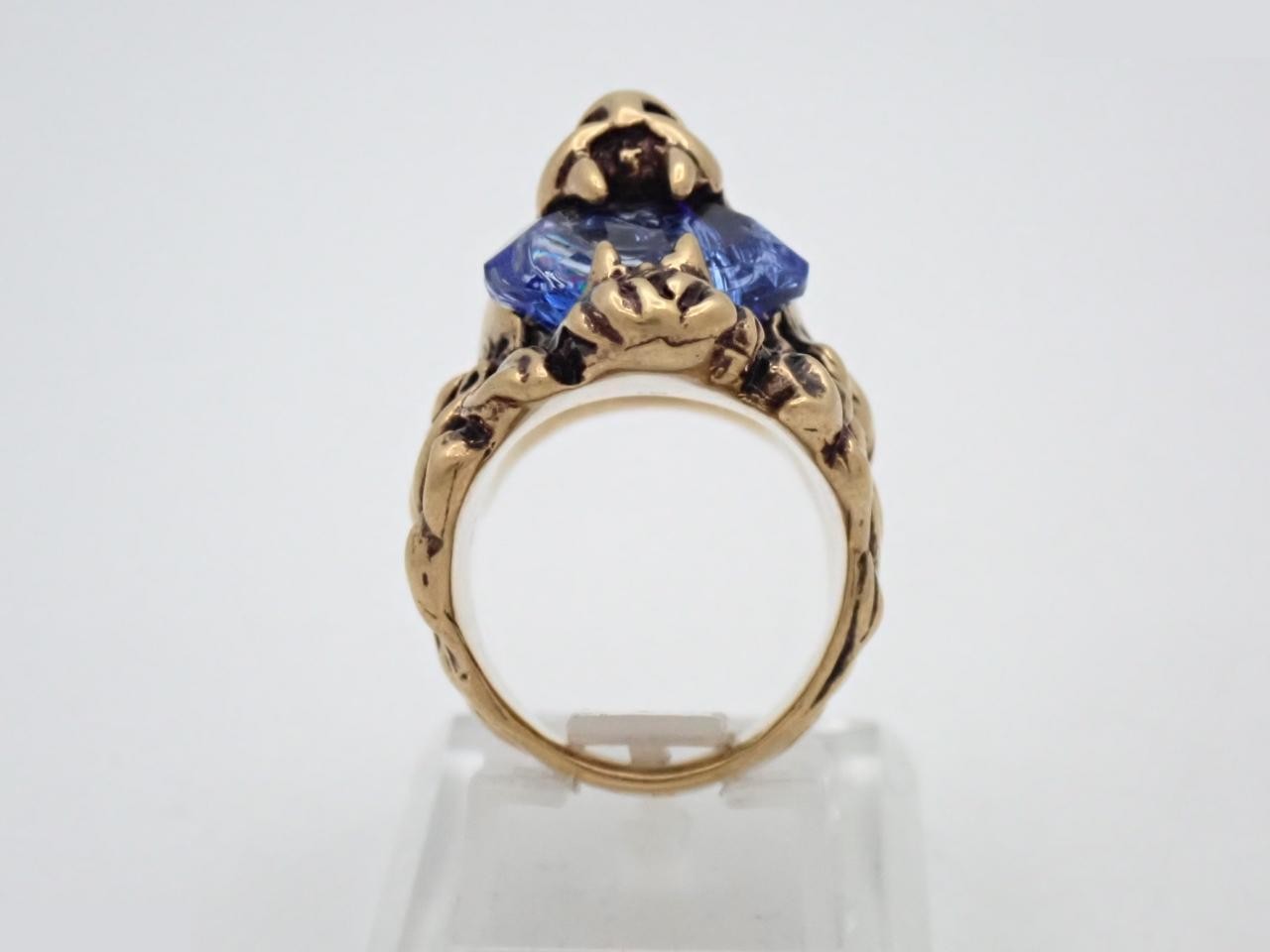 Lion's head ring, engraved #10, actual size #9 — view 3