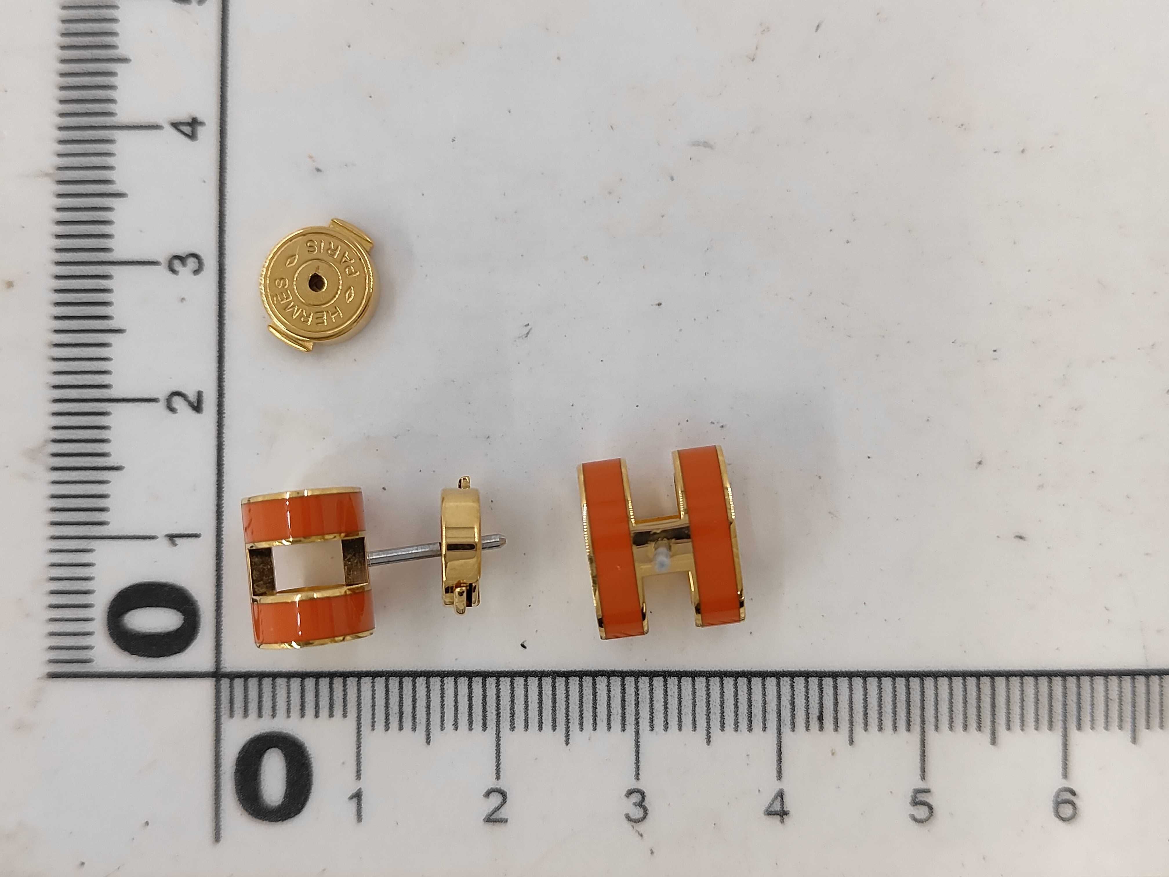 Pop H Gold Earrings — view 7