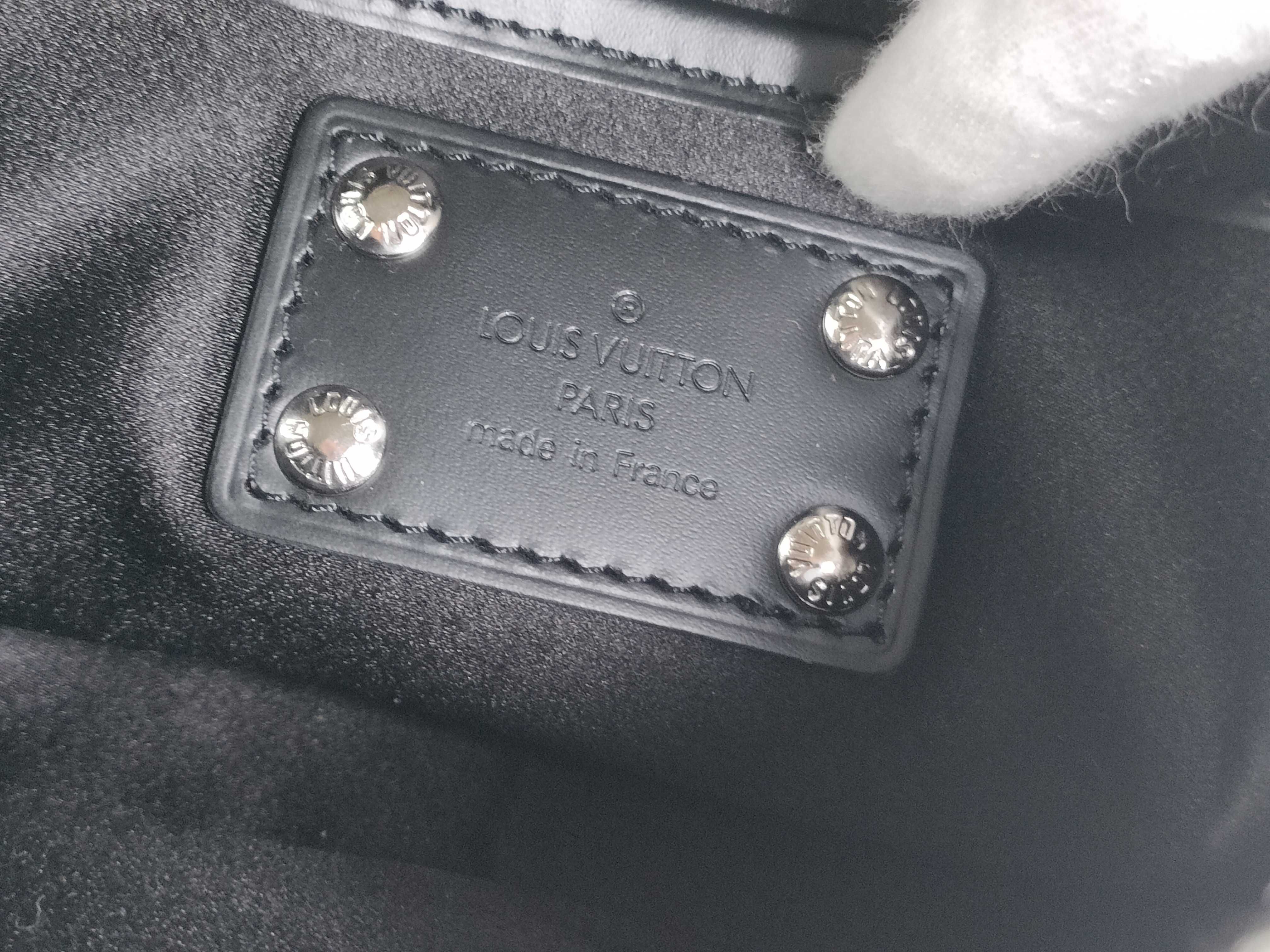 Monogram Mini Louis Vuitton Black Monogram Mini Satin Pochette Conte de Fée M92275 Shoulder Bag — view 13
