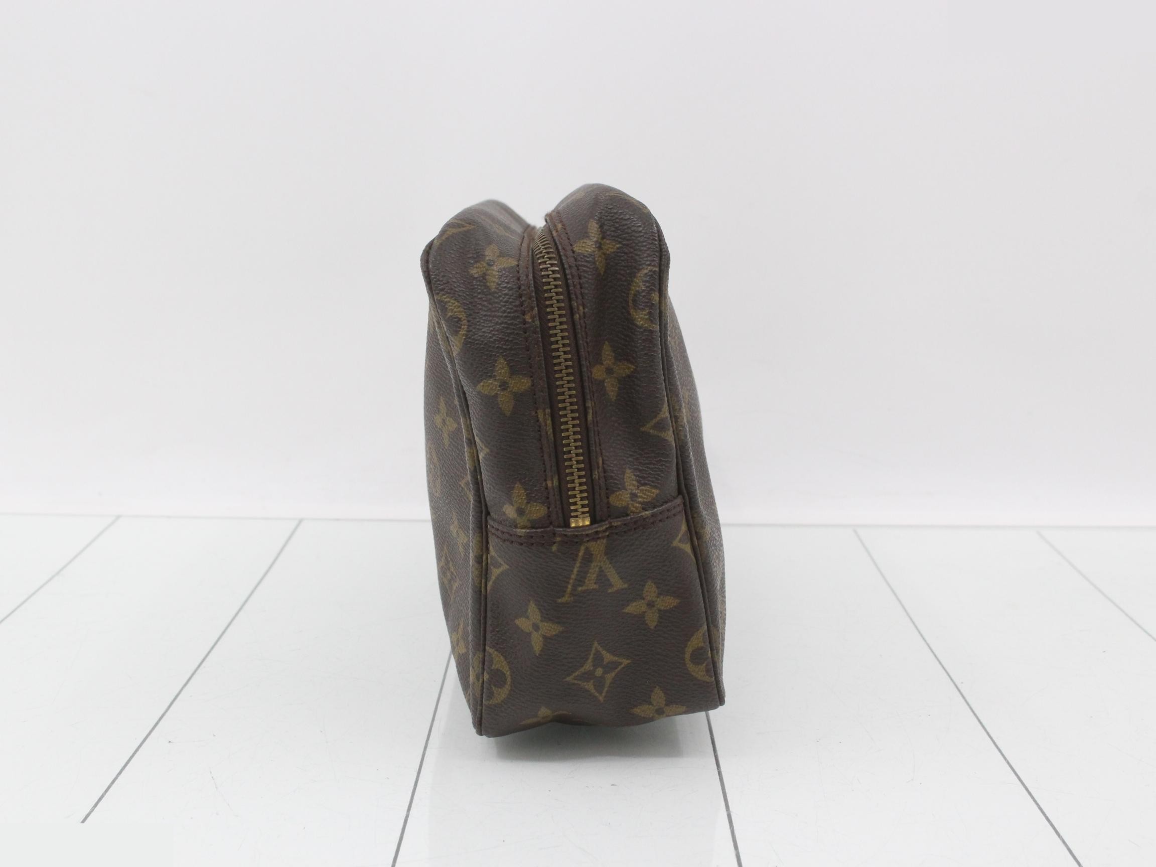 Truth Toilette 28 Bag — view 3