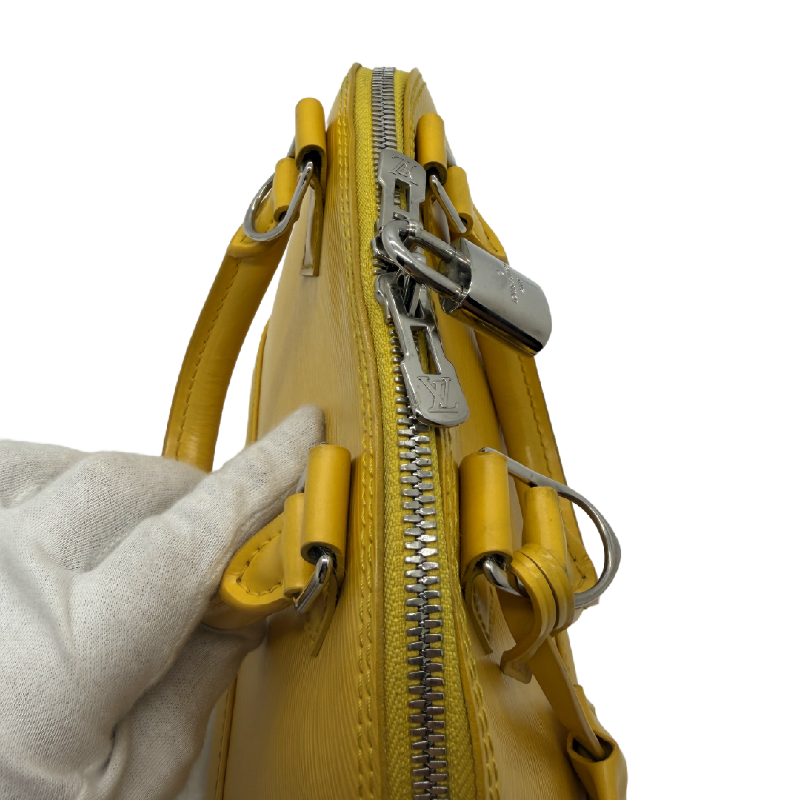 Epi Alma Handbag Shoulder Bag — view 11