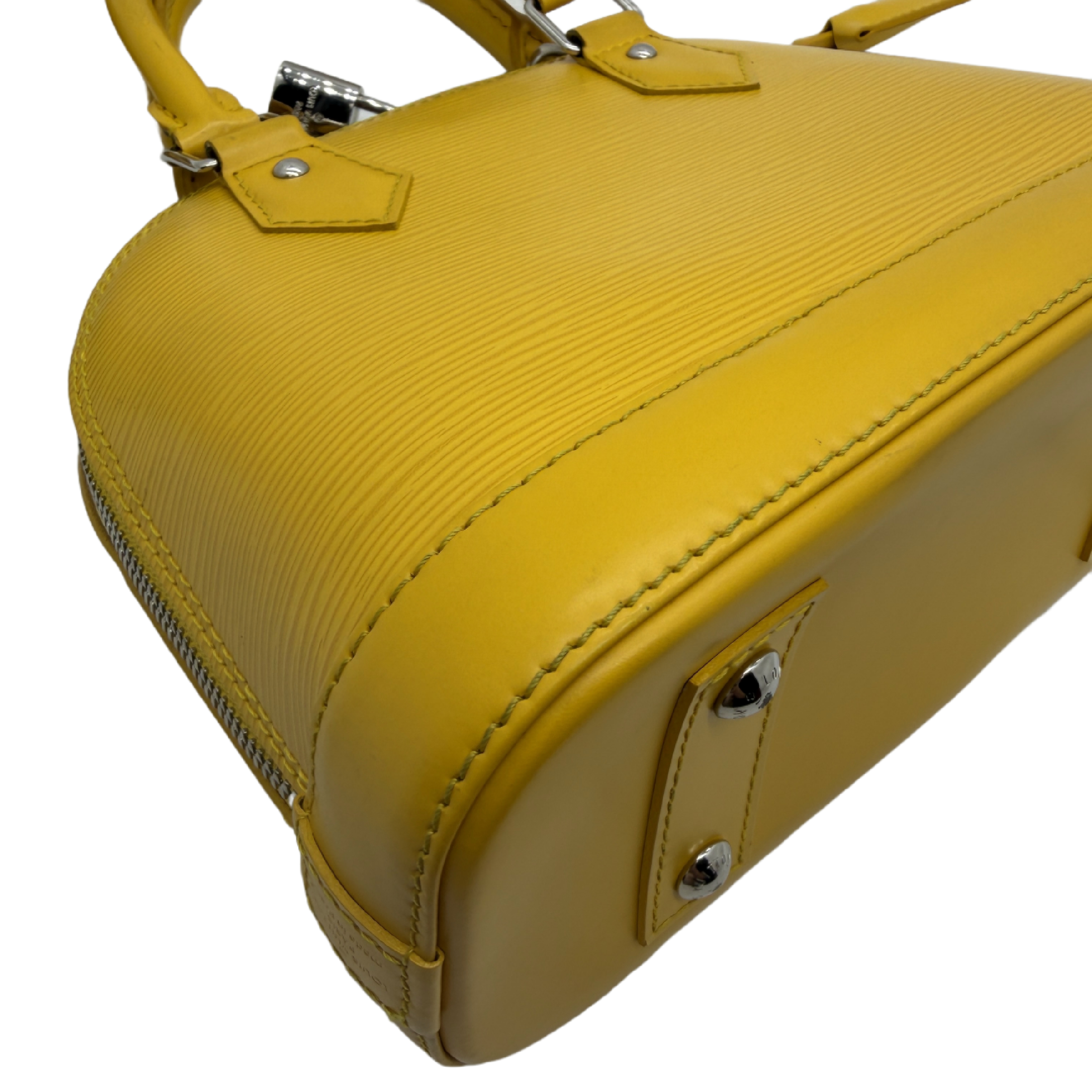 Epi Alma Handbag Shoulder Bag — view 8