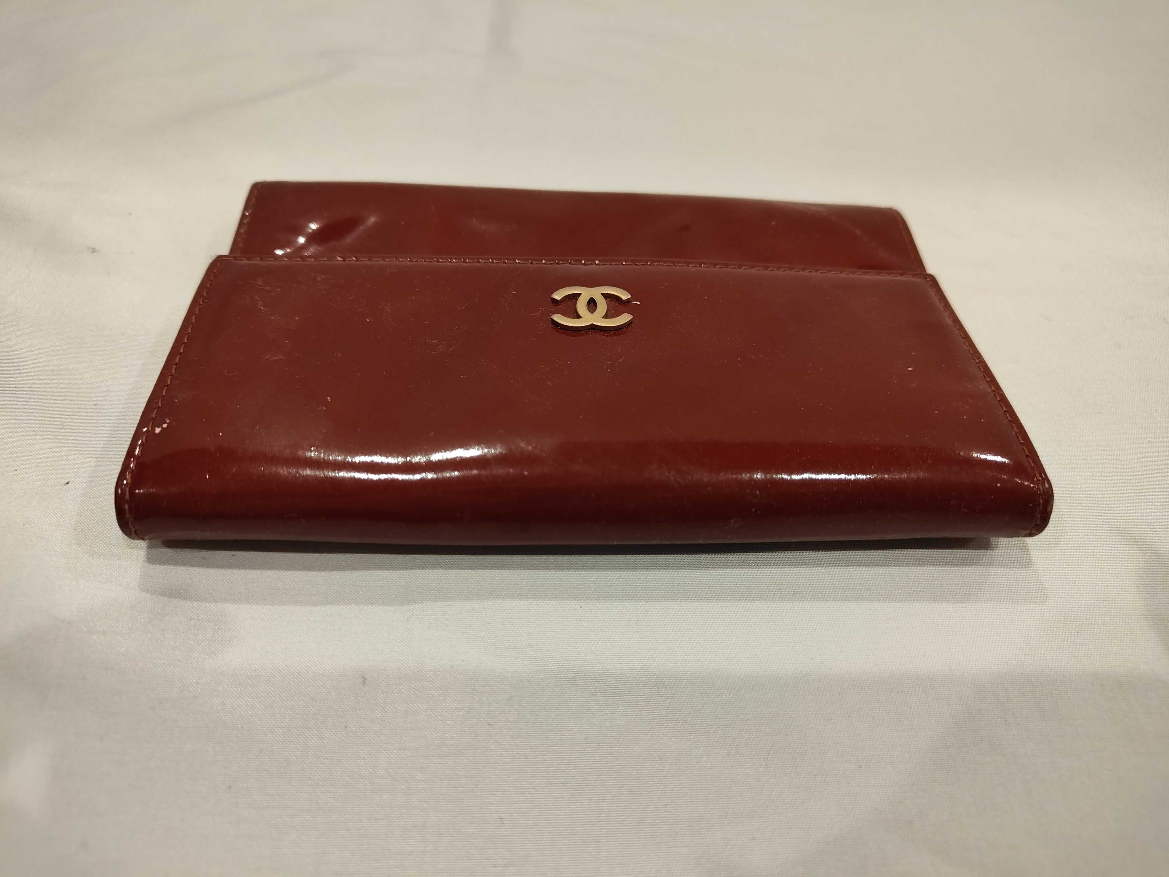 Patent Leather Coco Mark Compact Wallet, Series 6 Coin Case — view 6
