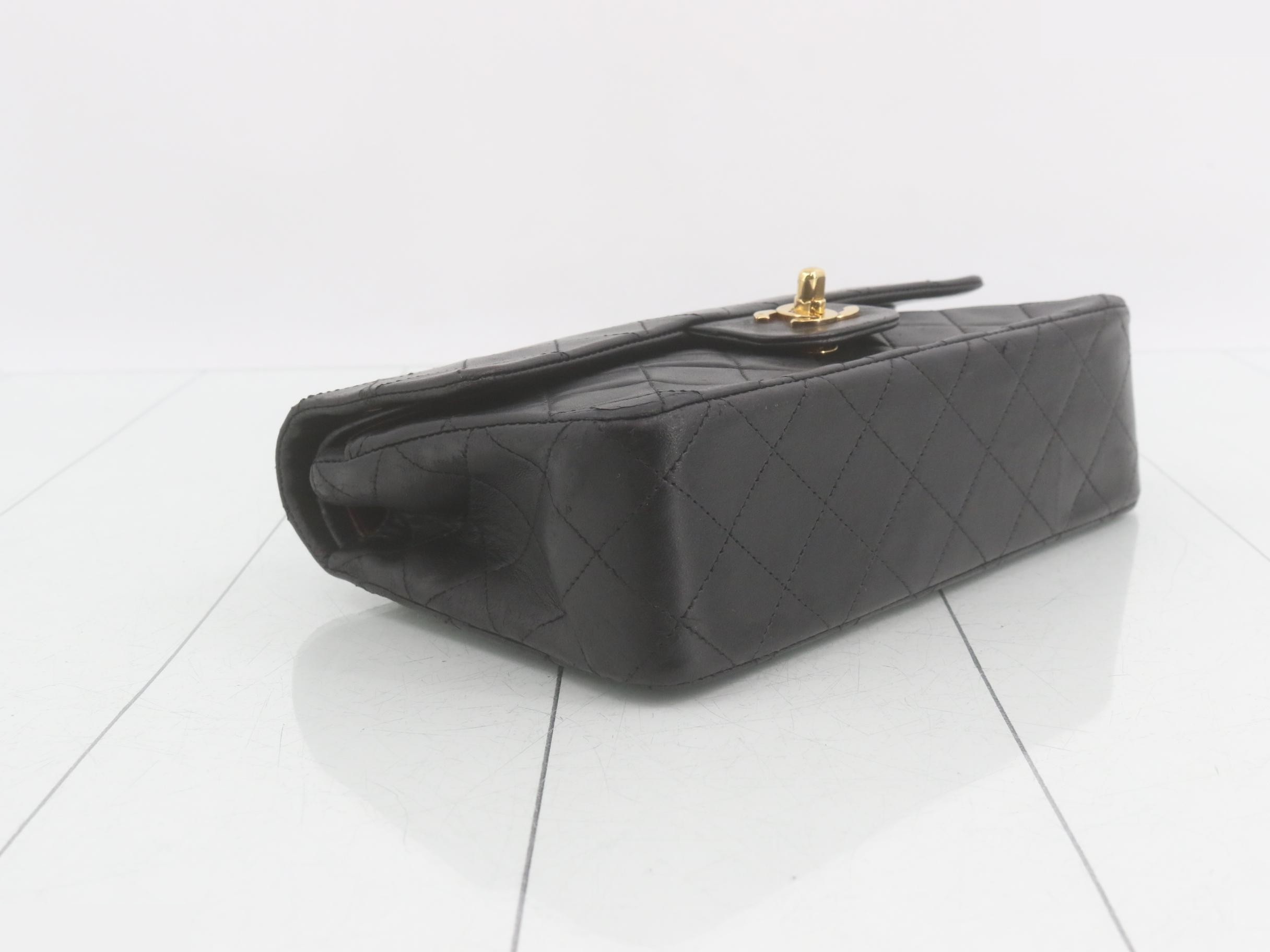 Lambskin Double Flap 23cm Chain Shoulder Bag — view 5