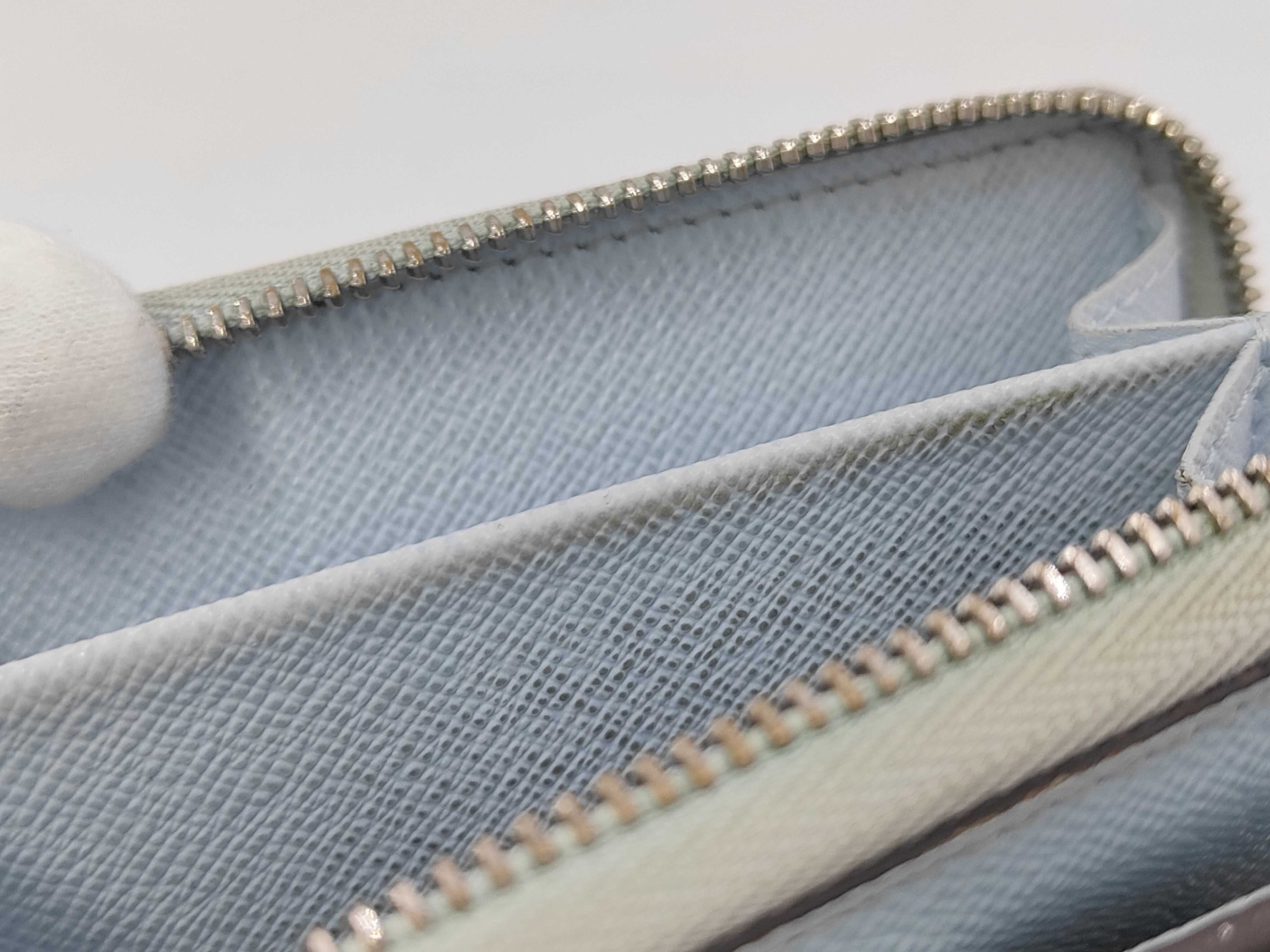 Monogram Louis Vuitton Monogram Portefeuille Lou Washed Blue M82377 / IC card not working wallet — view 9