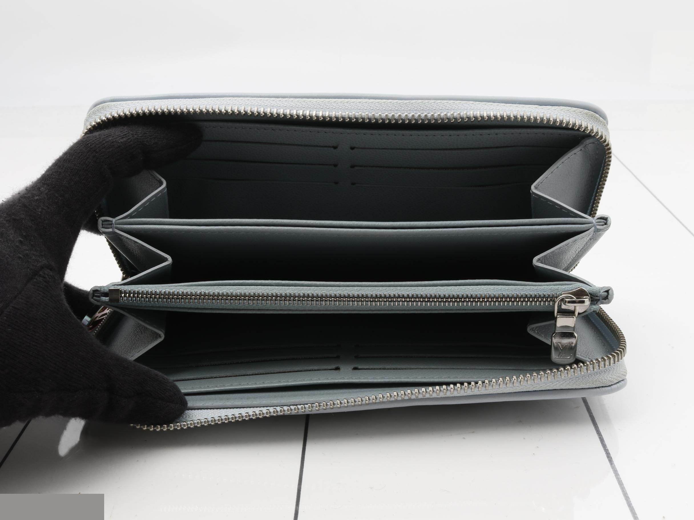 Kussan Zippy Wallet — view 4