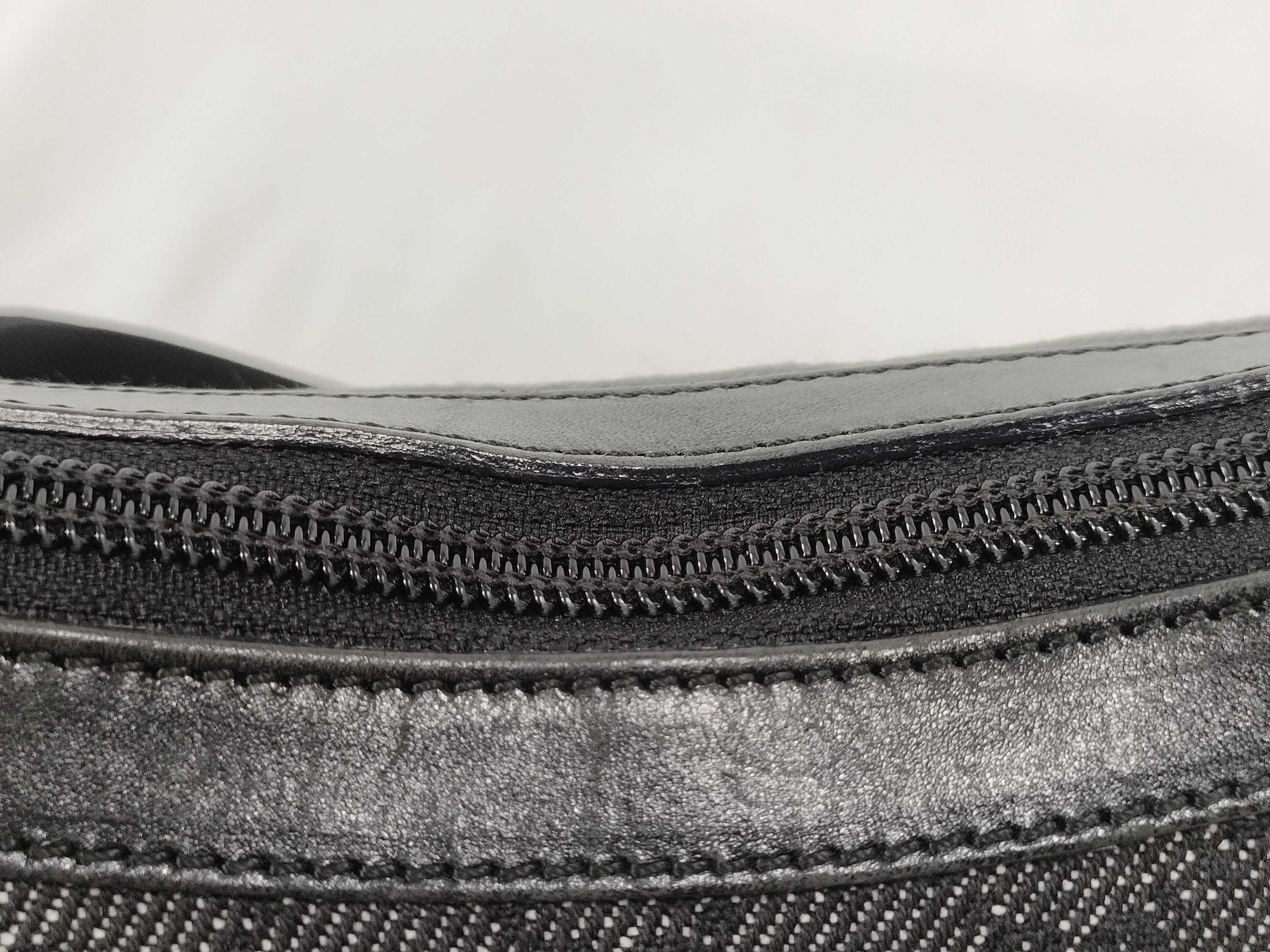 GG Canvas Gucci Supreme Canvas Shoulder Bag — view 6