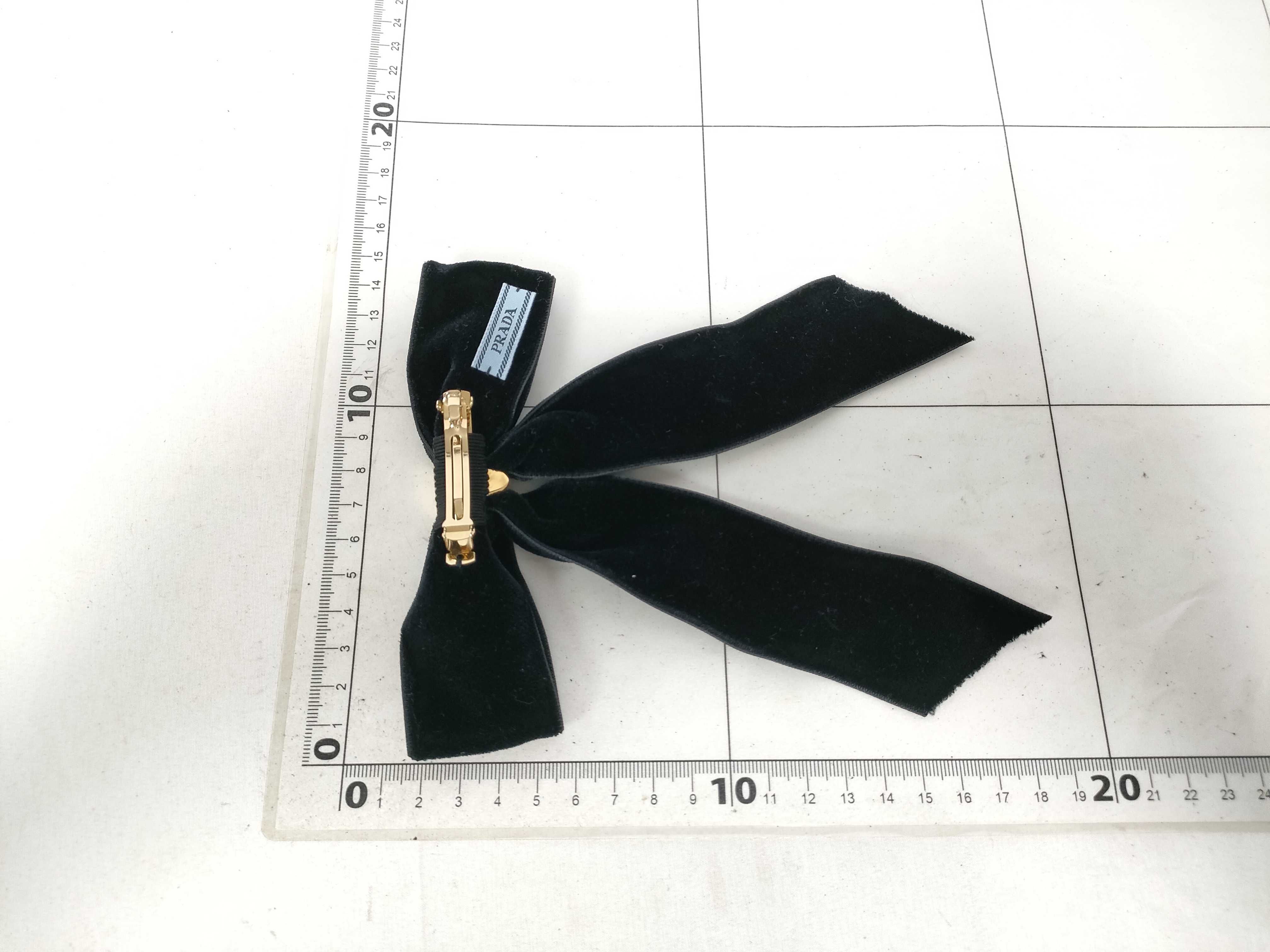 Velvet Hair Clip (IY9150) Hair Accessory — view 2