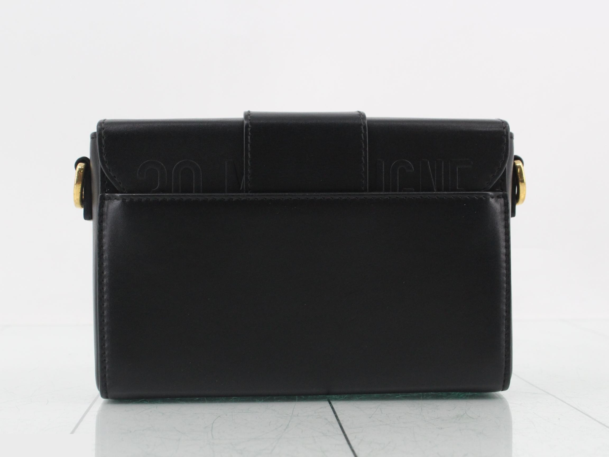 30 Montaigne Shoulder Bag — view 2