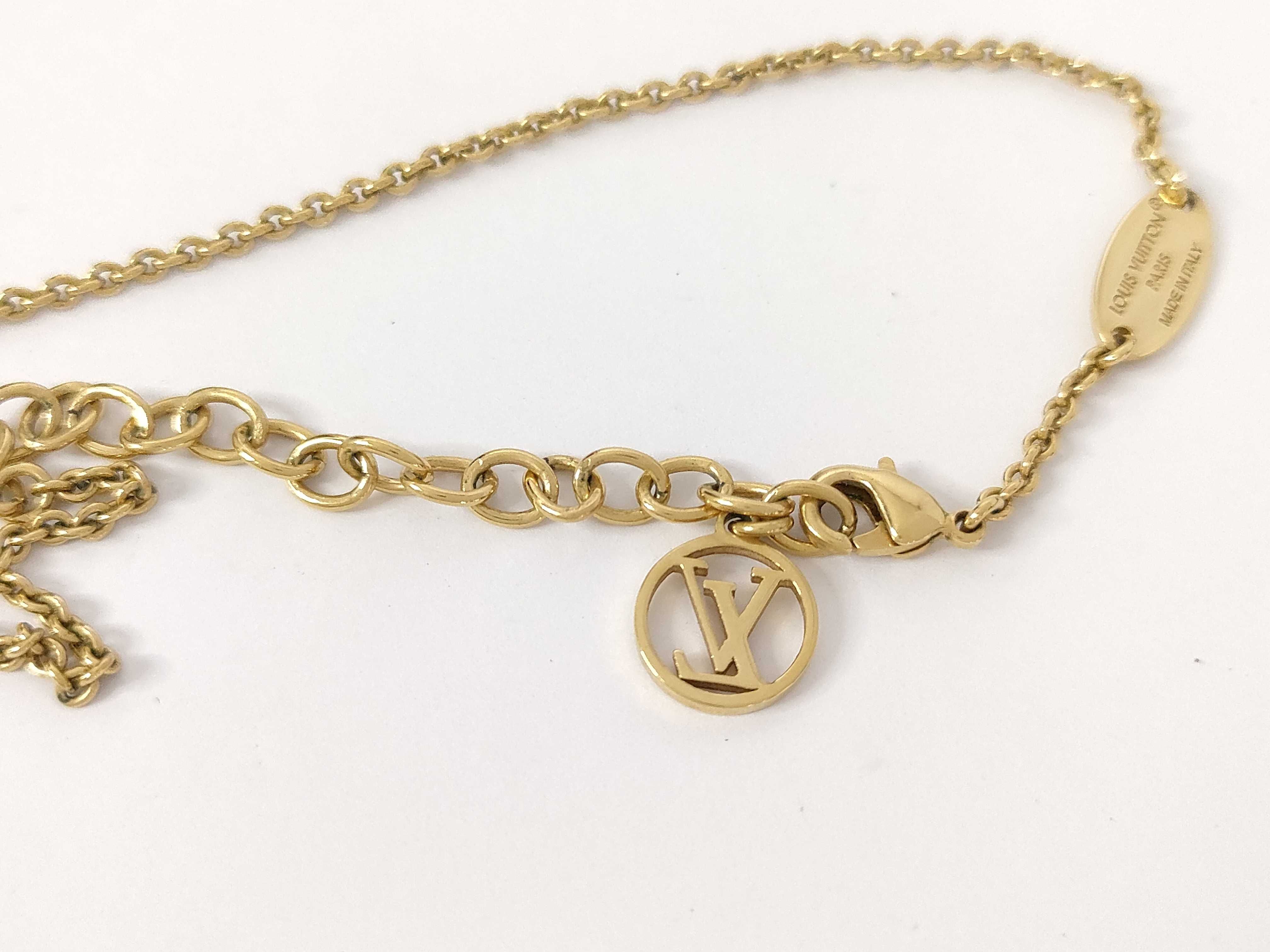 Essential V Necklace — view 4