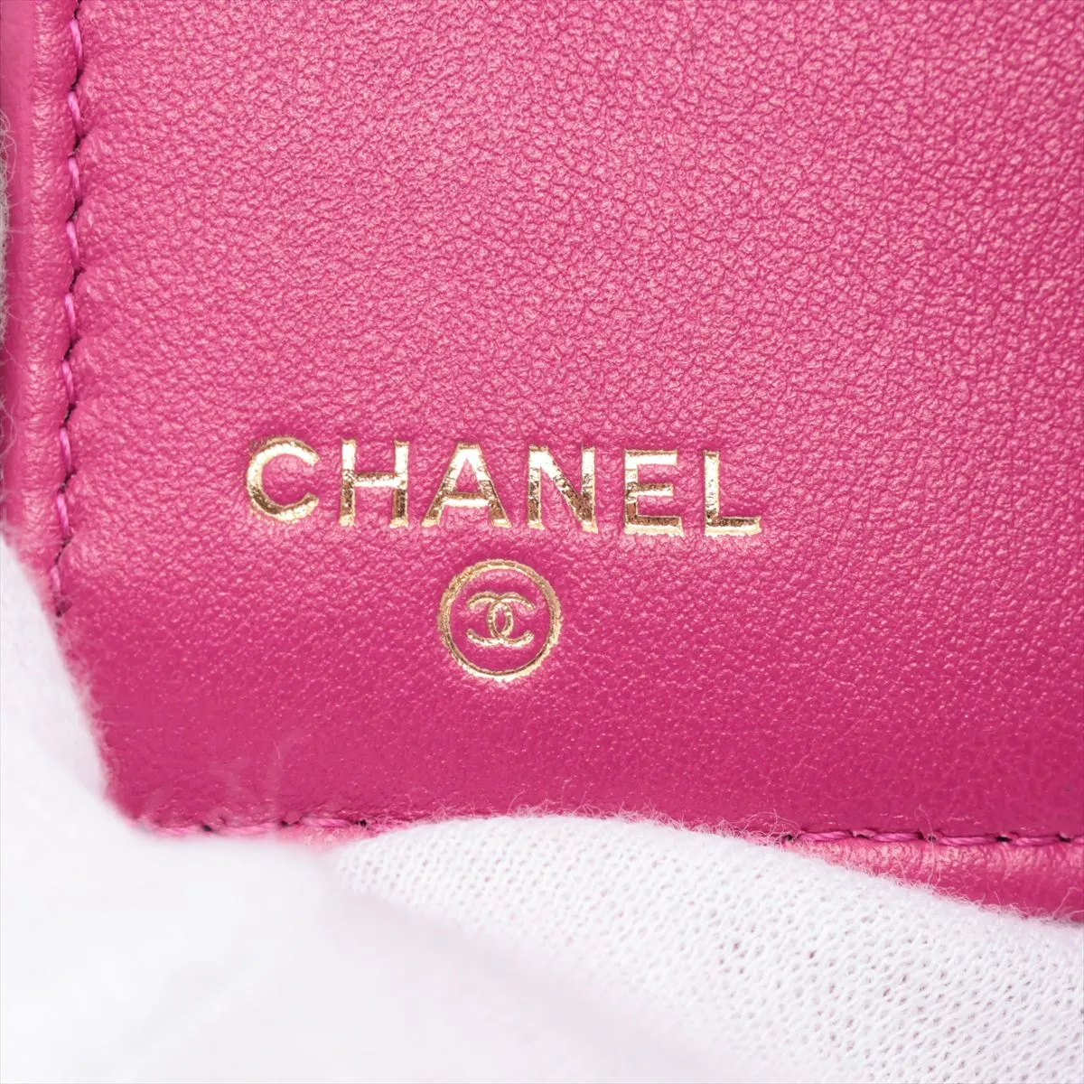 Boy Chanel Caviar Skin Compact Wallet Pink Gold Hardware 28782474 — view 7