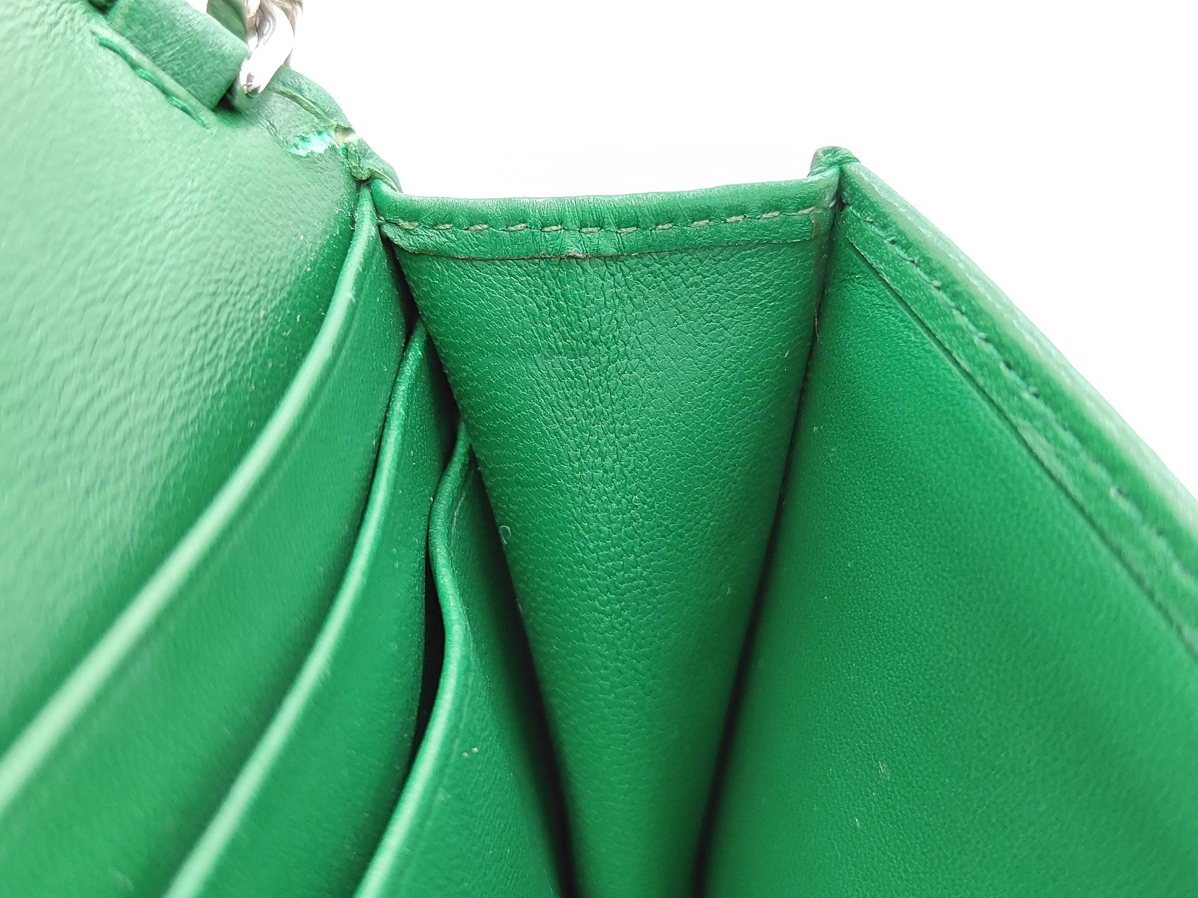 Nappa Leather Gaufre Chain Wallet Cross Bag Wallet — view 12