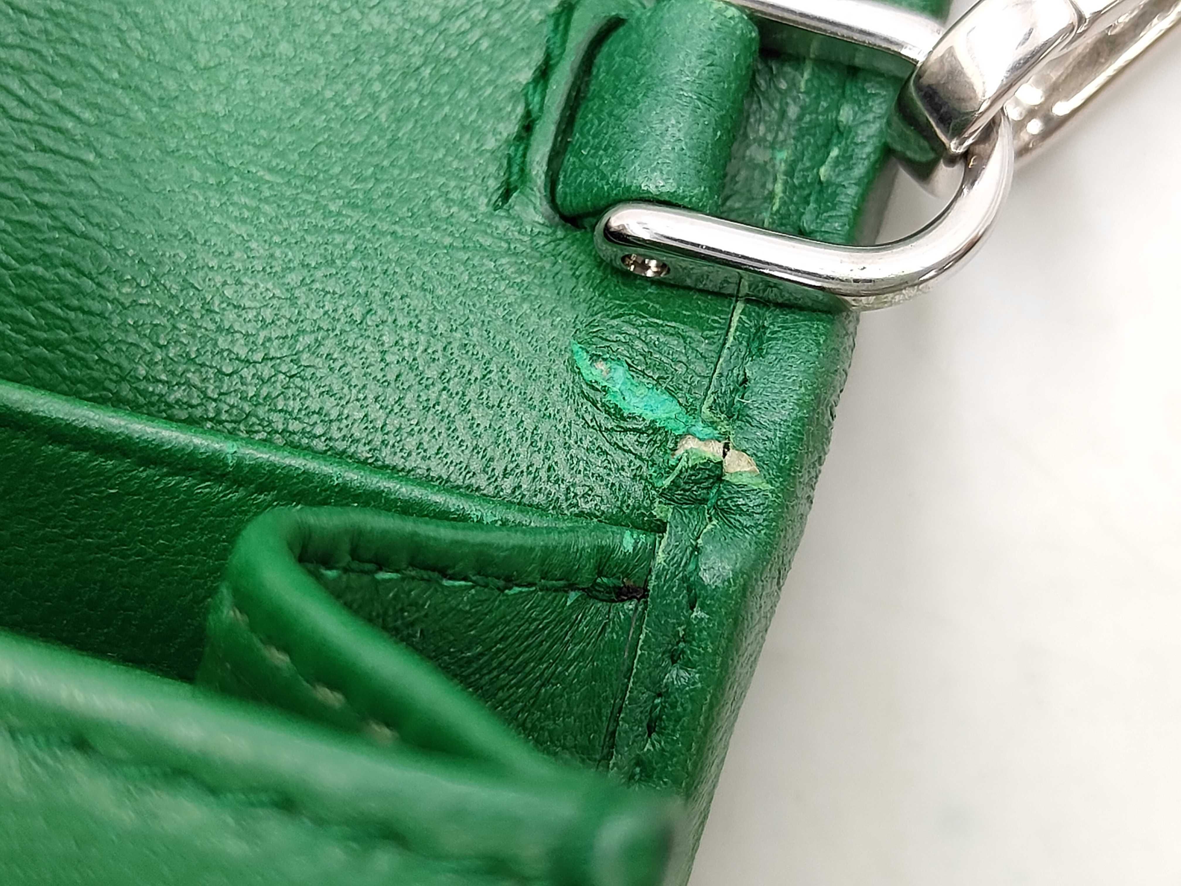Nappa Leather Gaufre Chain Wallet Cross Bag Wallet — view 13