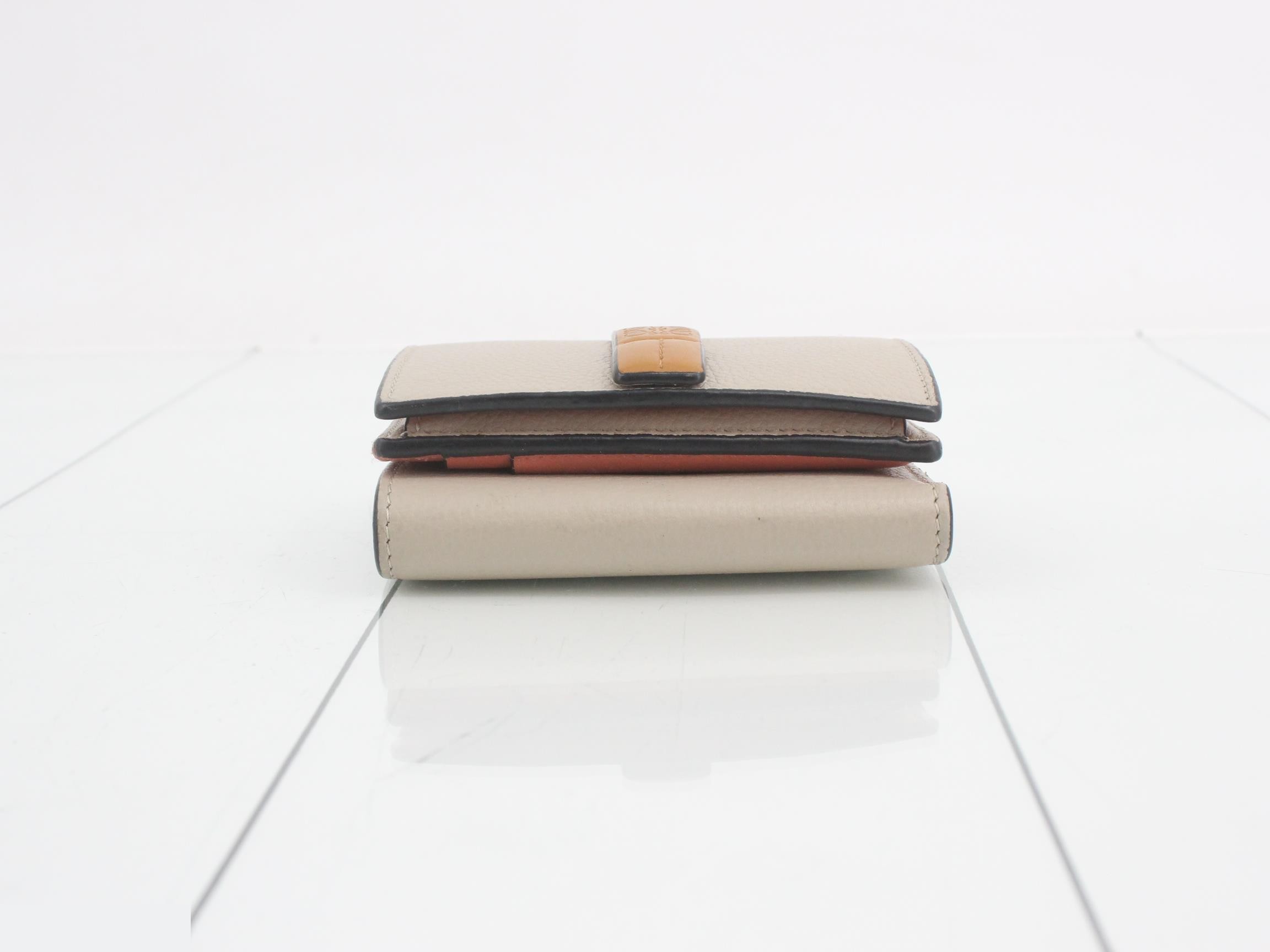 Anagram Tri-fold Wallet, Beige — view 3